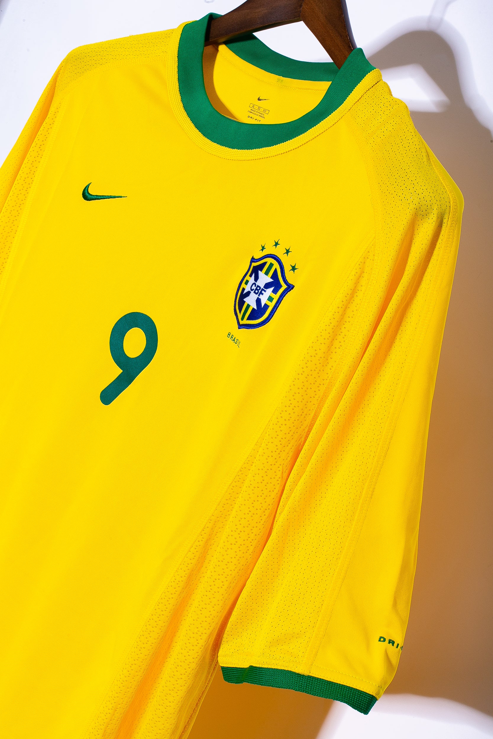 2000 Brazil Home #9 Ronaldo Soccer Jersey (XL) - Authentic Football Shirt for Fans, Collectors & Match Days