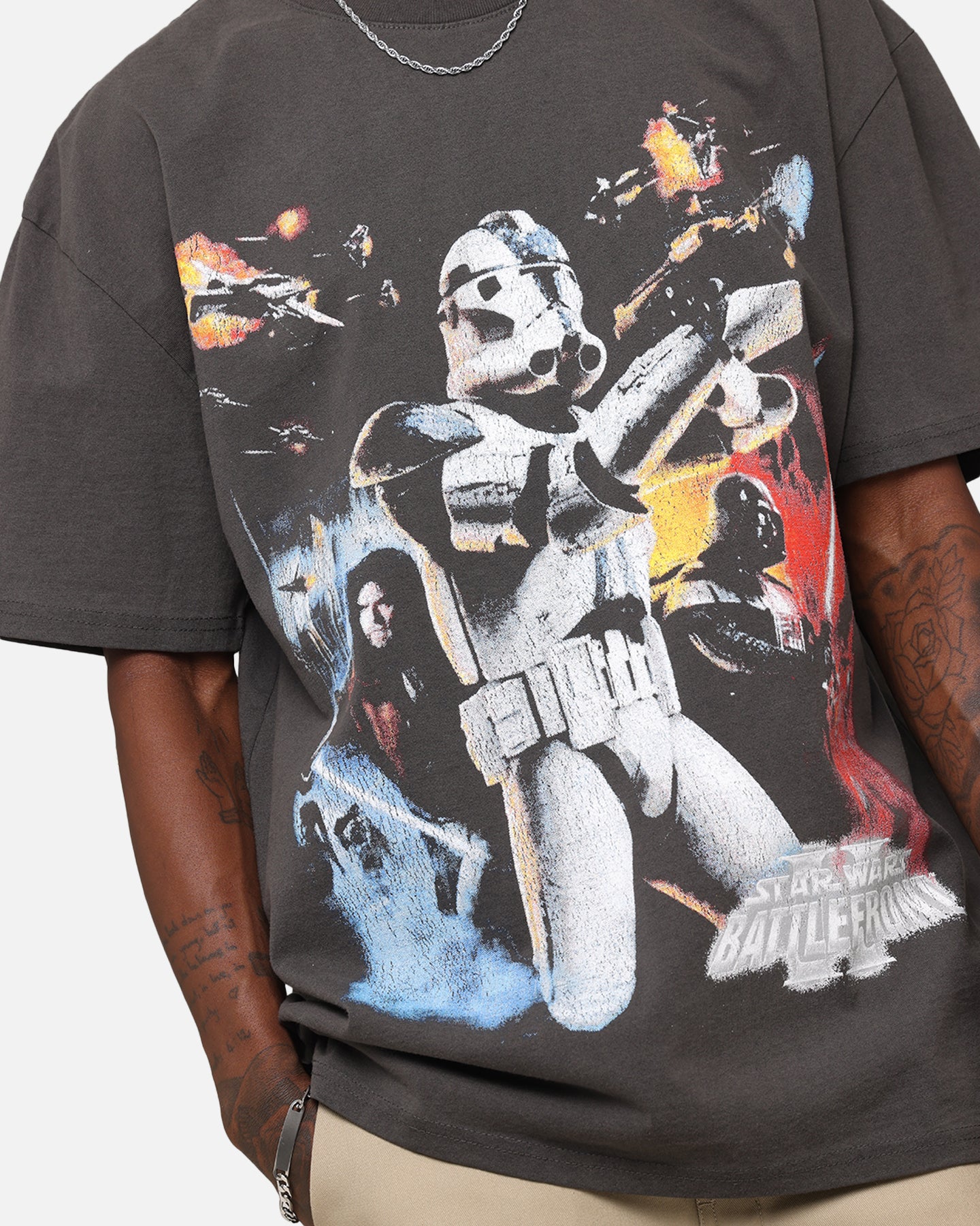Star Wars Battlefront 2 Heavy Distressed Black T-Shirt - Vintage Graphic Tee for Men - Perfect for Cosplay, Gaming Events & Casual Wear