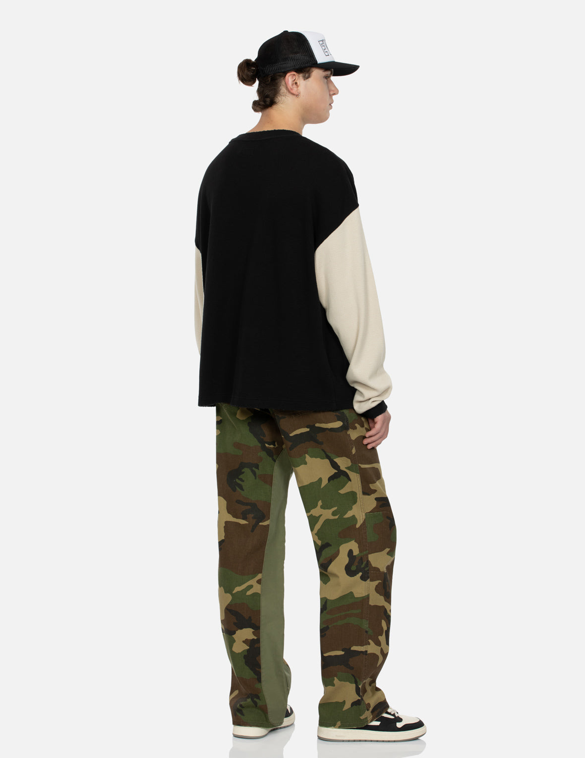Seagull Boxy Long Sleeve T-Shirt with Potassium Spray Print - Trendy Streetwear for Men & Women | Perfect for Casual Outfits, Music Festivals, and Urban Fashion