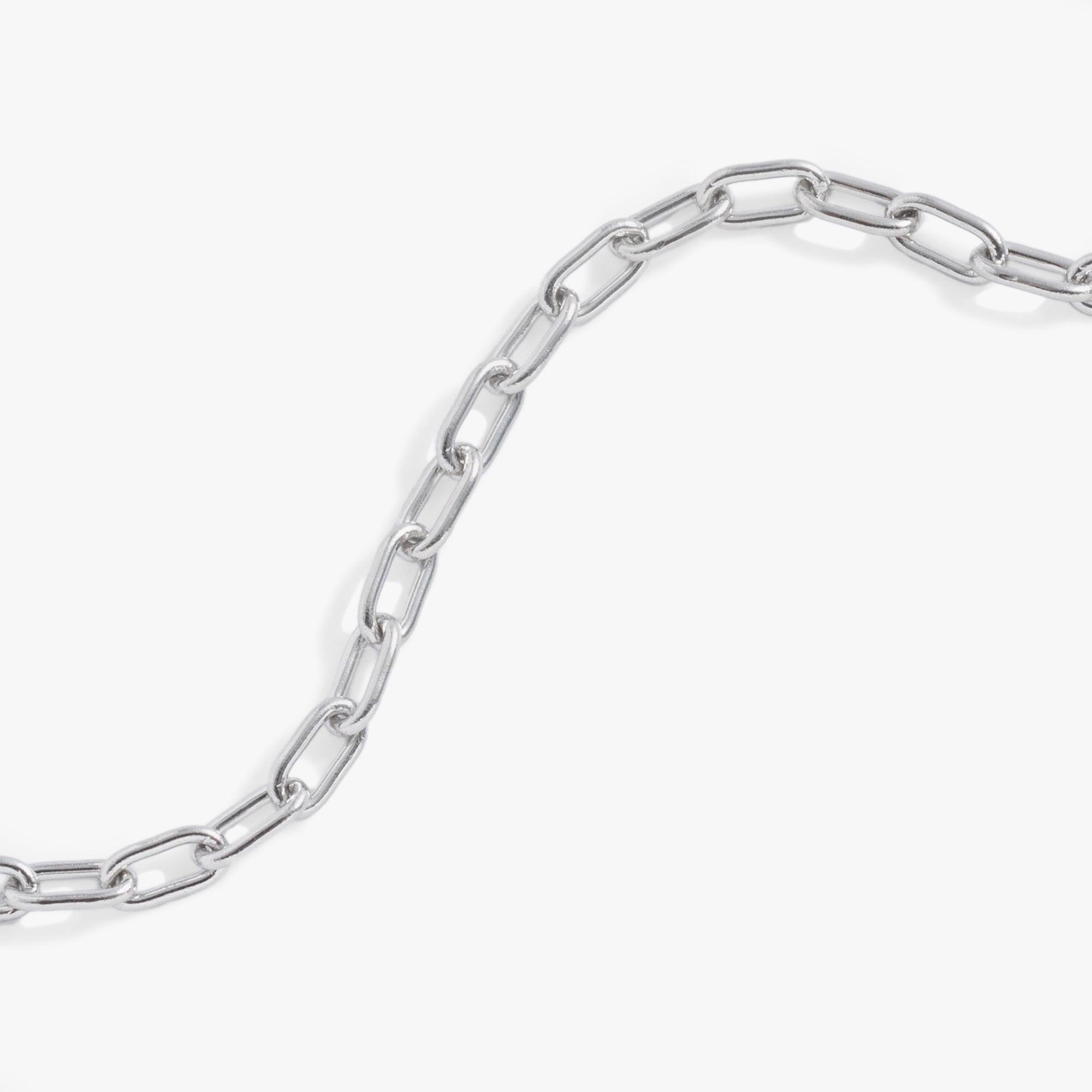 Stylish Everyday Paperclip Chain Bracelet for Women - Trendy Minimalist Jewelry for Casual Wear & Office Outfits