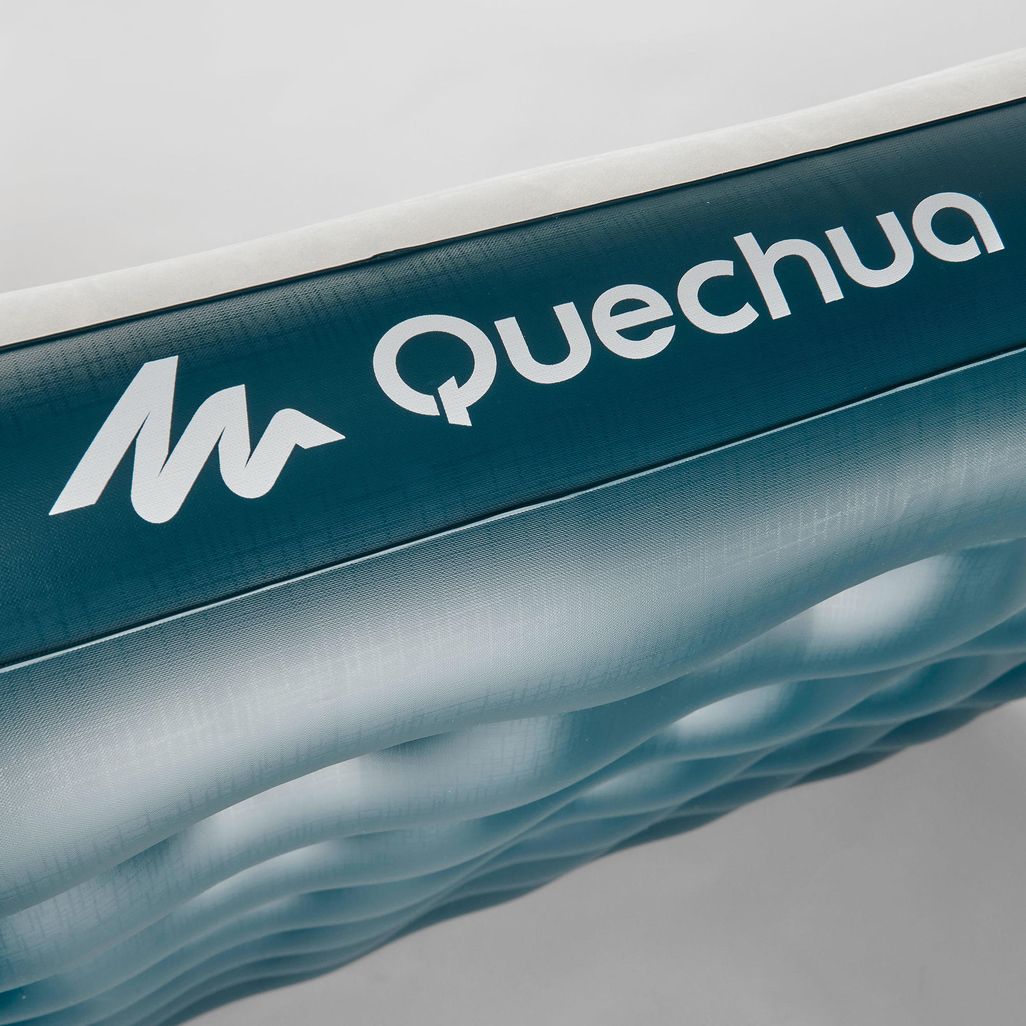 Quechua Air Basic Inflatable Mattress - 2 Person Camping Air Bed with Built-in Pump, Lightweight & Waterproof for Outdoor Adventures, Backpacking, and Guest Sleeping