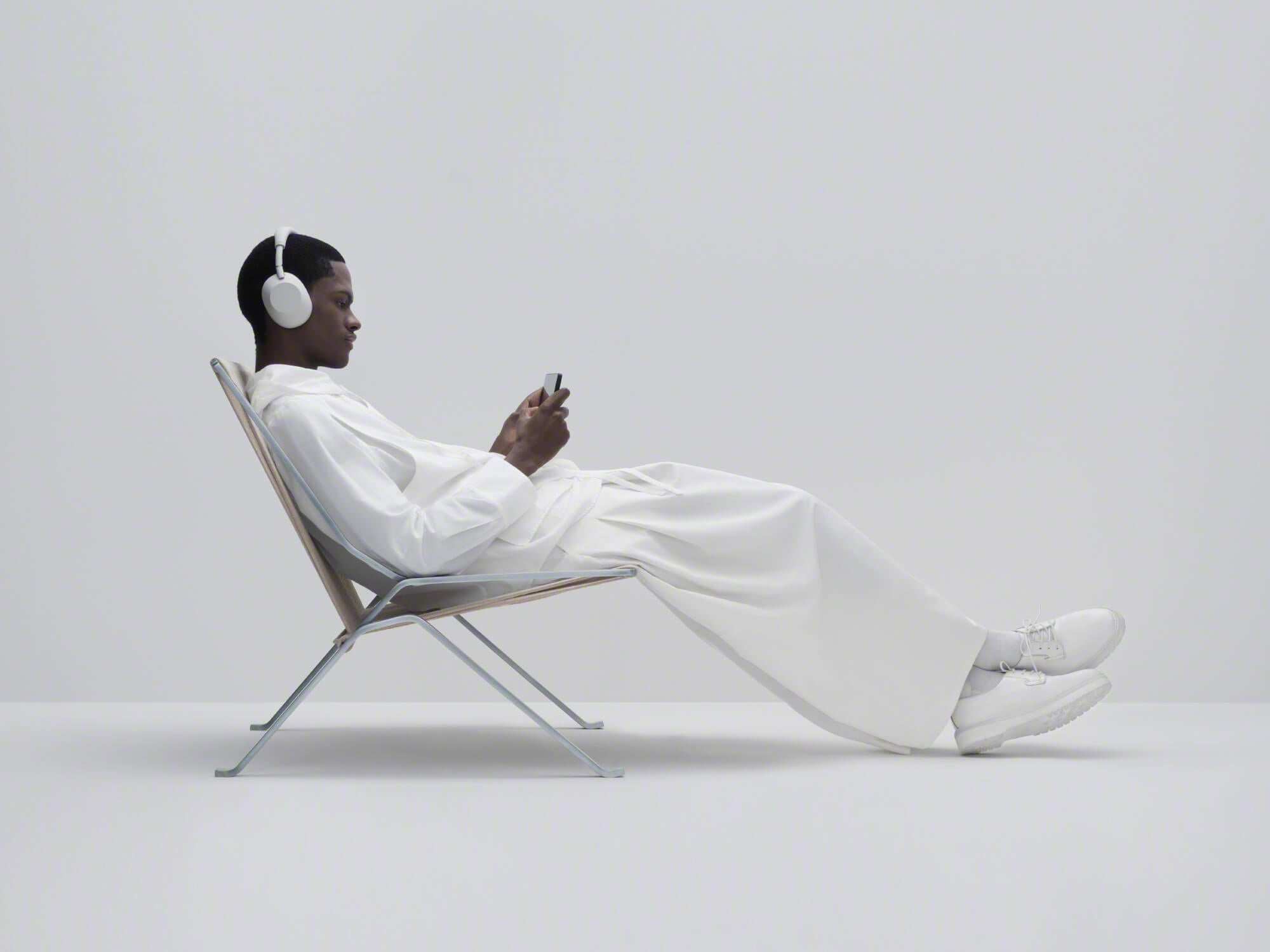 Sony WH-1000XM6 Wireless Noise Cancelling Over-Ear Headphones - Premium Sound, Long Battery Life for Travel, Work & Music Lovers