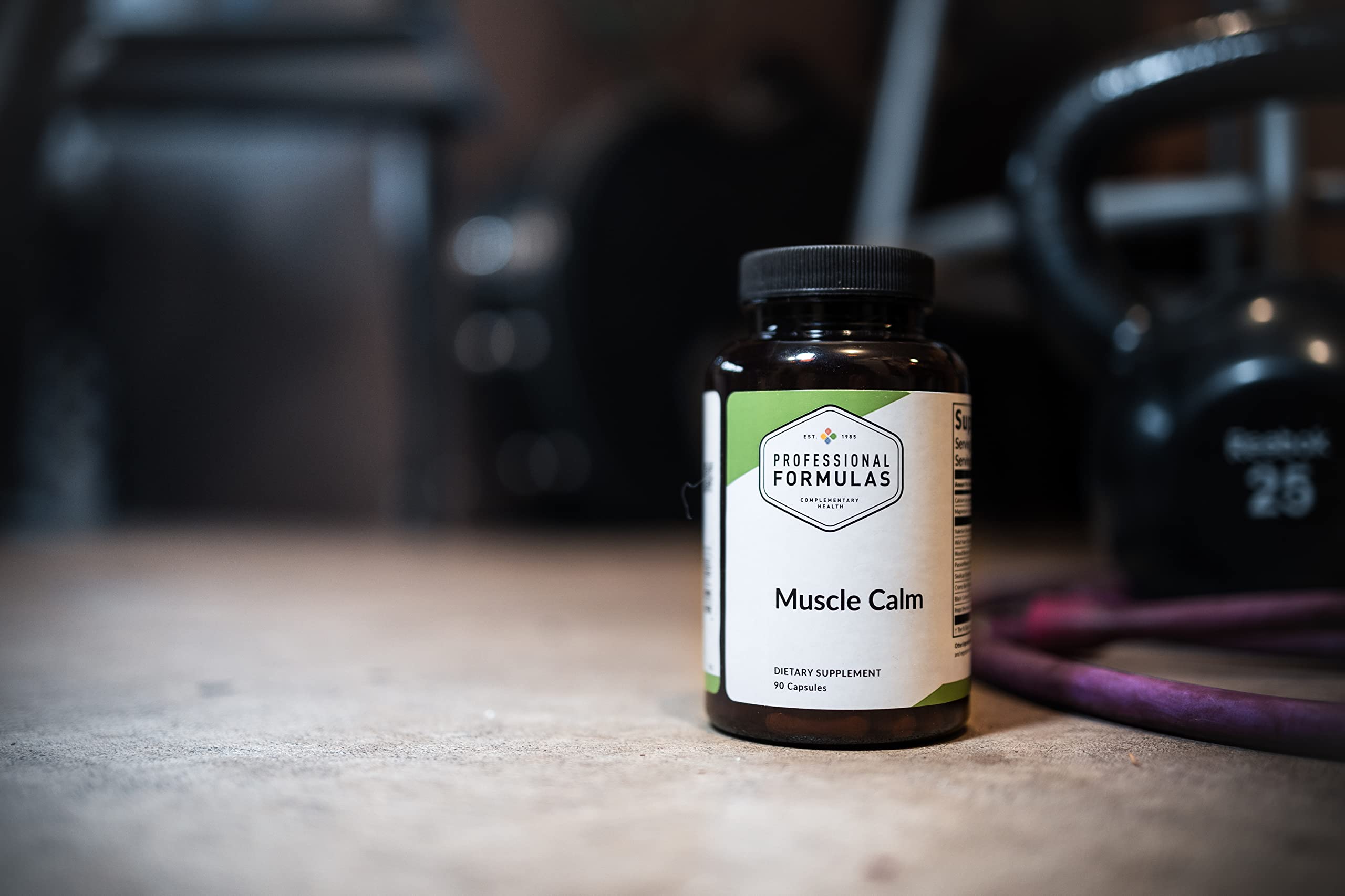 Professional Muscle Calm Supplement with Valerian Root, Wild Yam & Cramp Bark - Supports Muscle Relaxation & Mobility - Vegetarian, Gluten Free, Hypoallergenic - 90 Capsules - Ideal for Post-Workout Recovery & Active Lifestyle