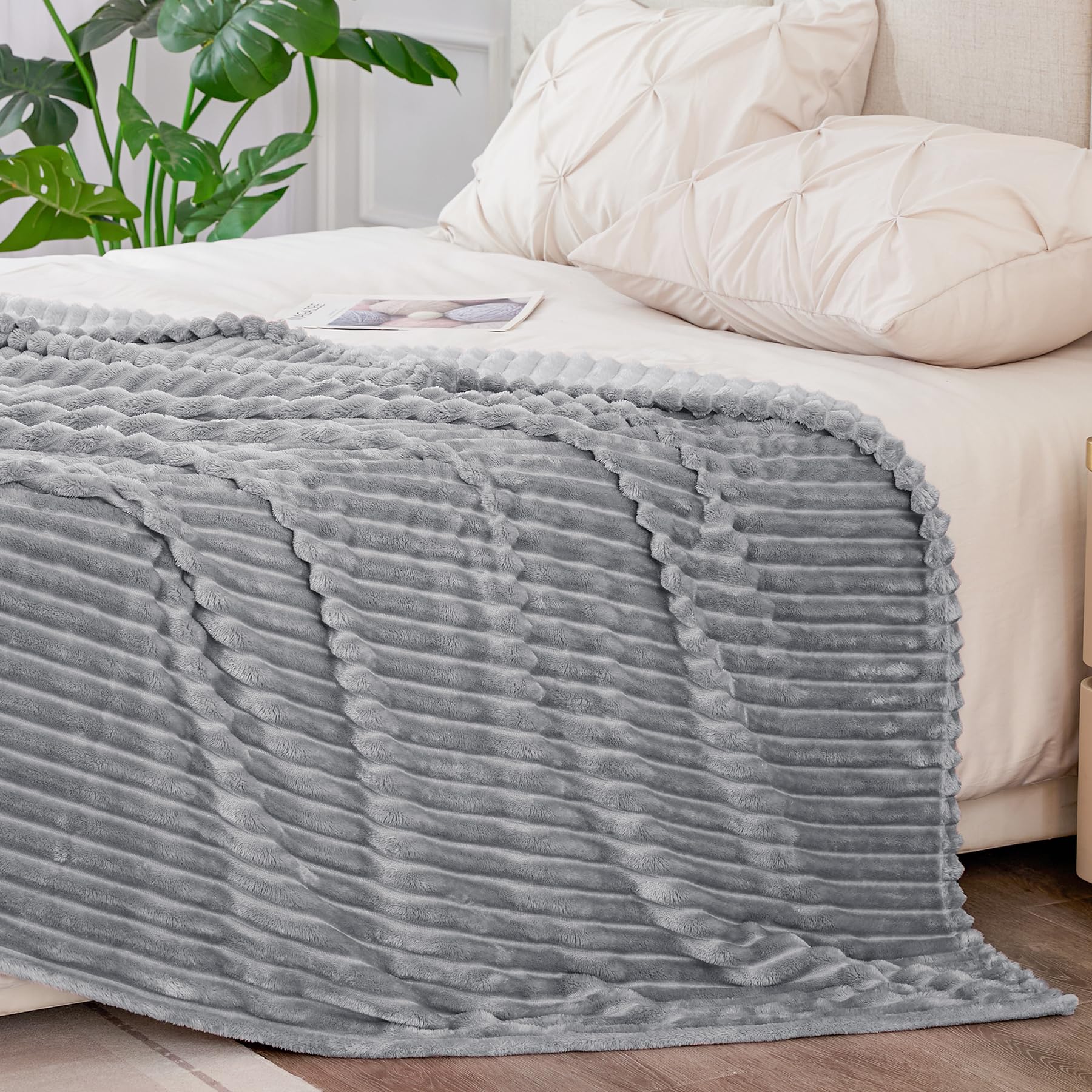 BEDELITE King Size Fleece Blanket – Ultra Soft 3D Ribbed Jacquard Warm Decorative Fuzzy Blanket – Cozy Plush Lightweight Throw for Couch, Bed, Sofa – Perfect for Winter Nights, Movie Time & Home Decor (Grey, 108x90 inches)