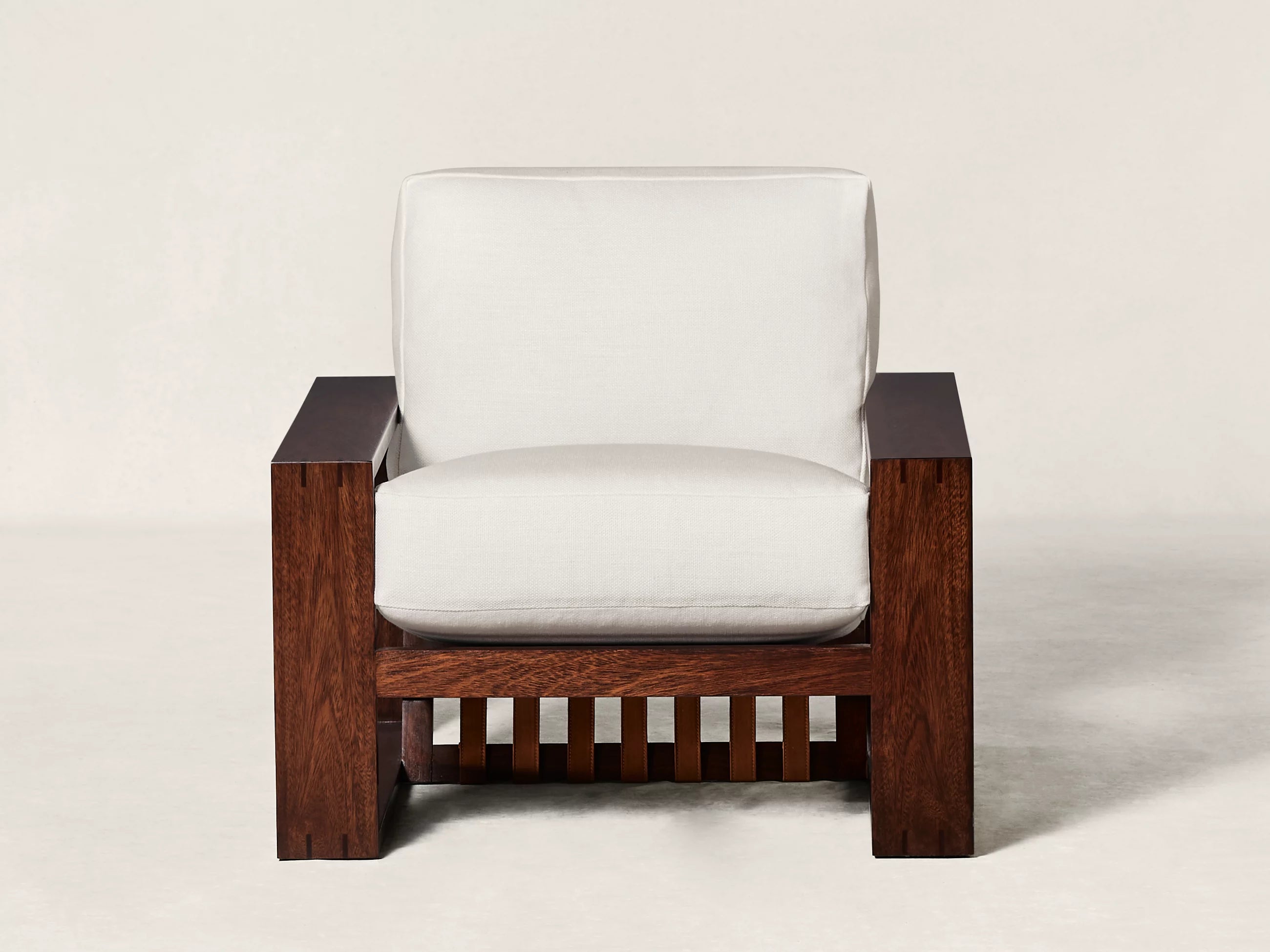 Modern CJ Lounge Chair - Comfortable Recliner for Living Room, Patio & Office - Ergonomic Design with Soft Cushions for Relaxation & Reading