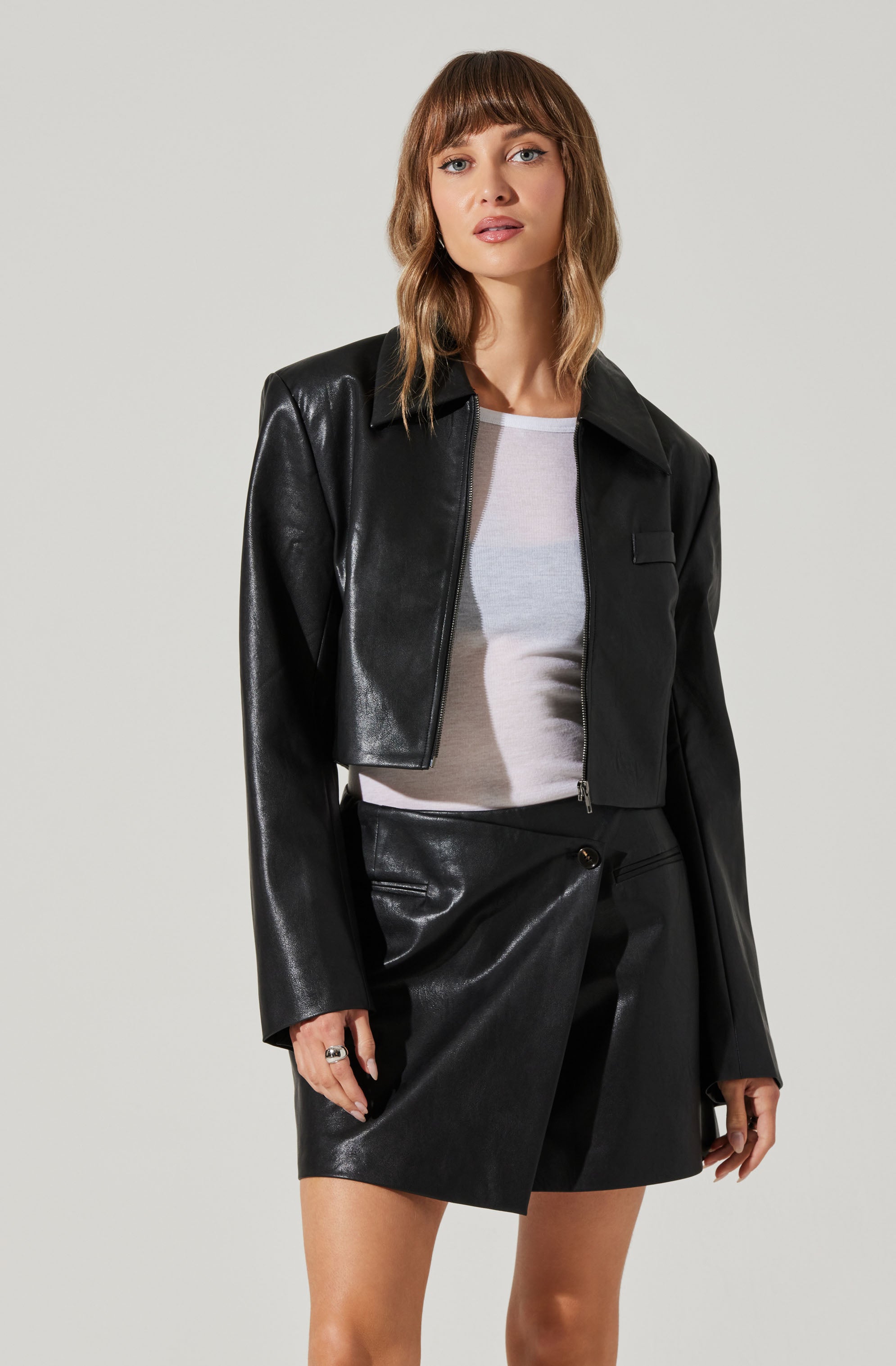 Lindsay Cropped Jacket for Women - Stylish Denim Jacket with Button Front & Distressed Details | Perfect for Spring Outfits, Casual Wear & Street Style Fashion