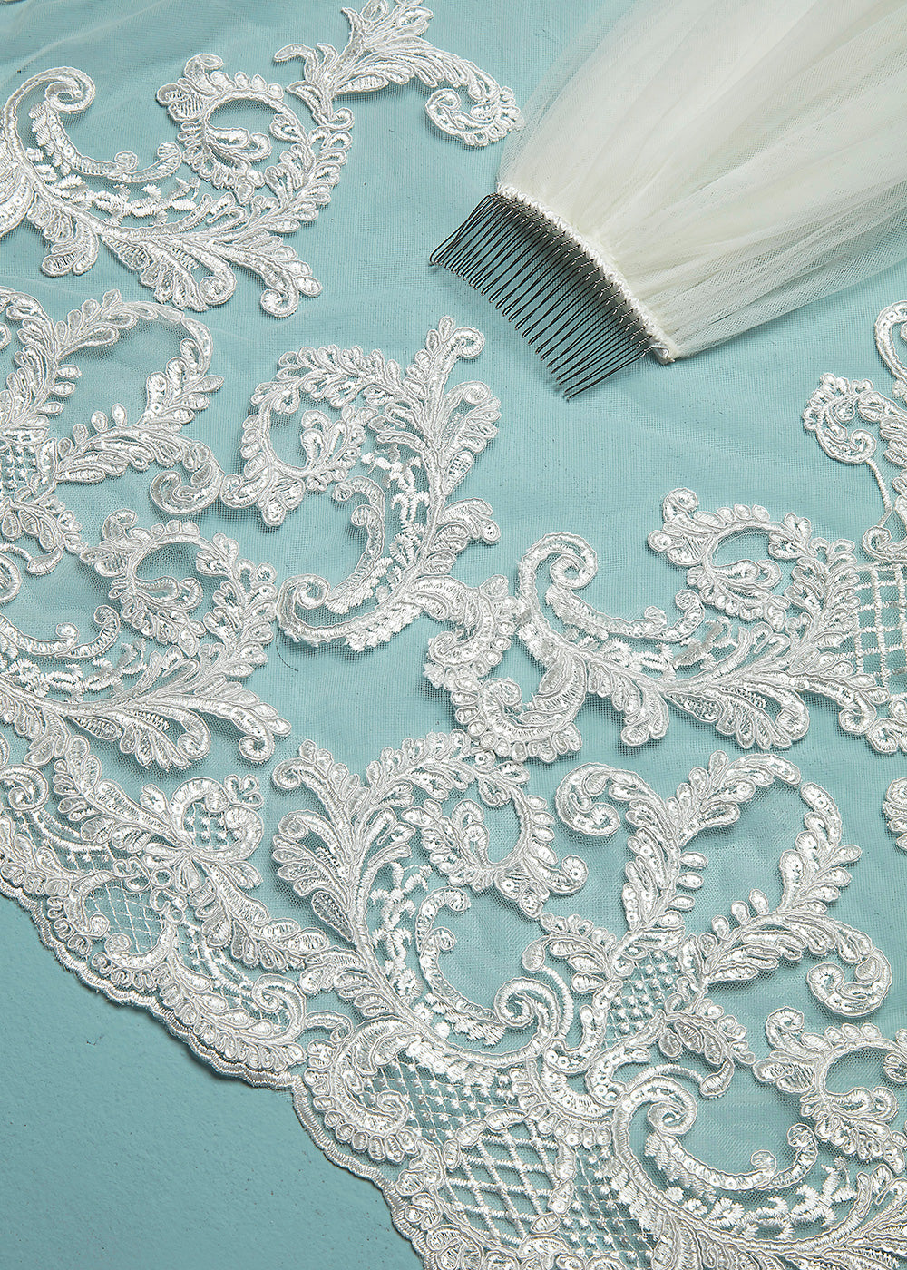 Gianna Veil - Elegant Wedding Veil for Brides | Perfect for Church Ceremonies, Outdoor Weddings & Photo Shoots