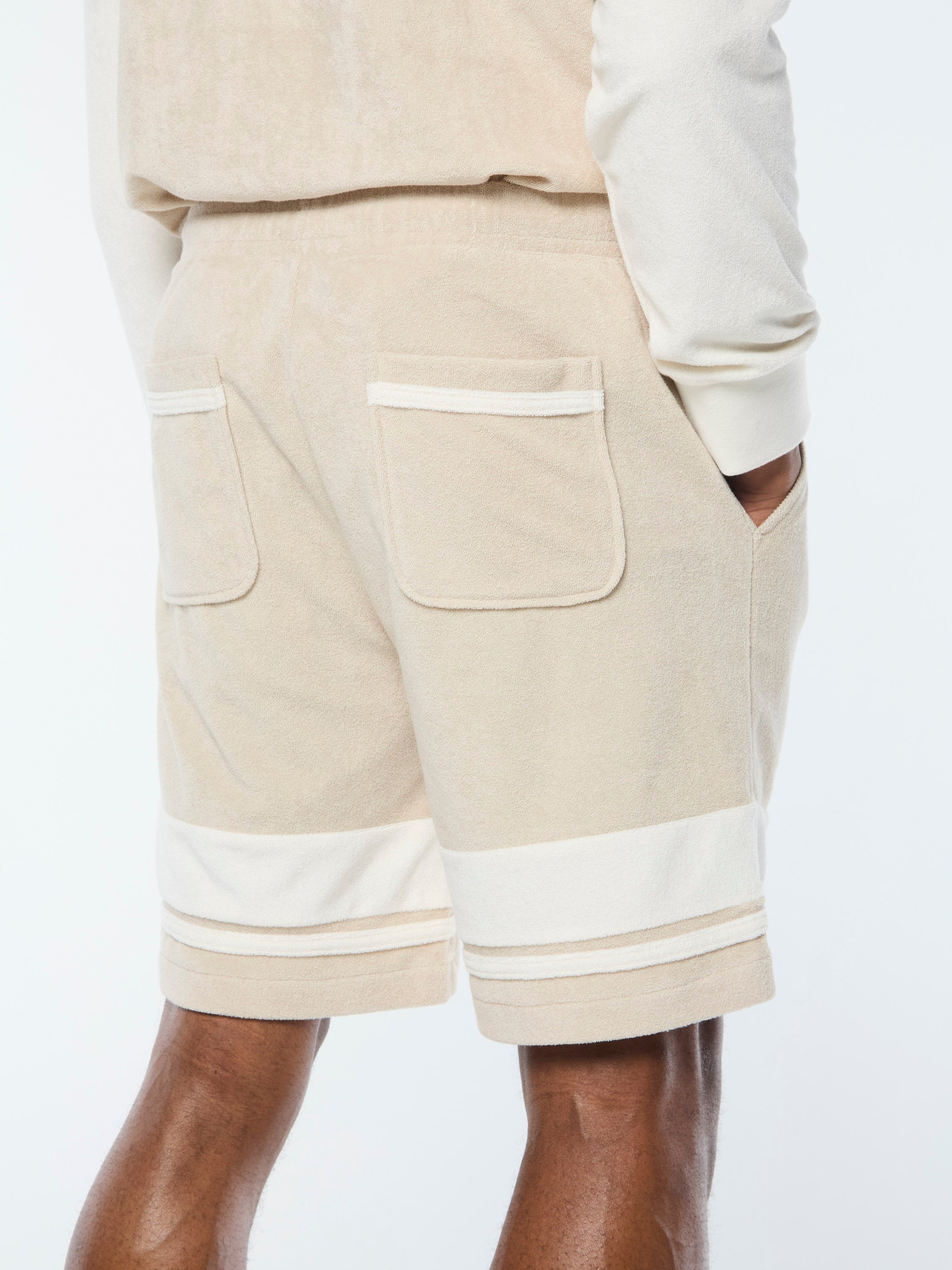 Alvar Short Fog - Lightweight & Stylish Men's Shorts for Casual Wear, Outdoor Activities & Summer Comfort