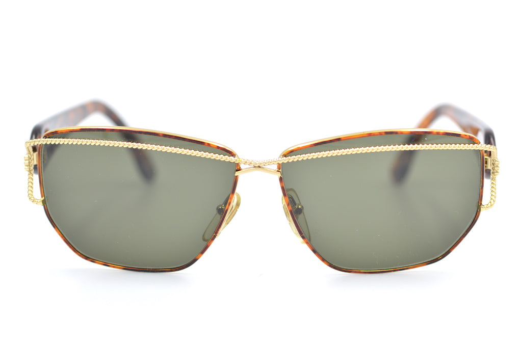 Fendi 199 044 Sunglasses - Luxury Designer Shades for Women & Men | UV Protection, Fashionable & Durable | Perfect for Outdoor Activities, Beach & Travel