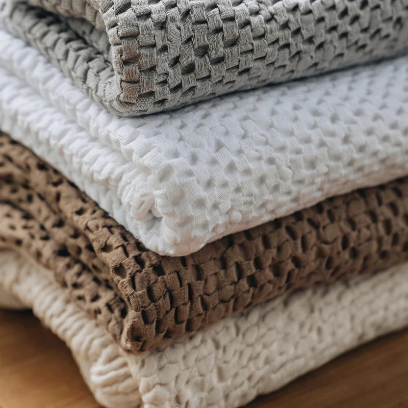 Heveya® Premium Bathroom Essentials Set - Organic Cotton Towels & Spa Accessories for Luxury Bath & Shower Experience