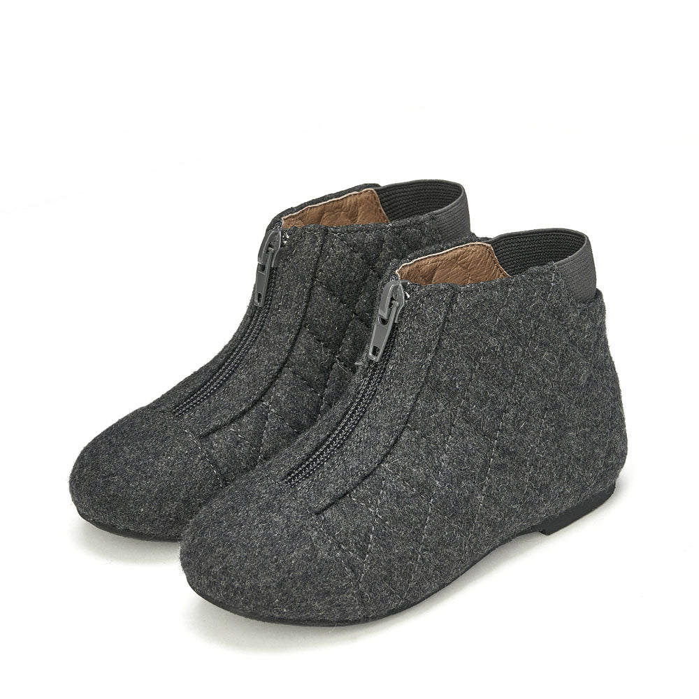 Premium Nicole Wool Dark Grey Sweater - Soft & Warm Winter Knitwear for Women | Cozy Casual Wear & Layering for Cold Weather