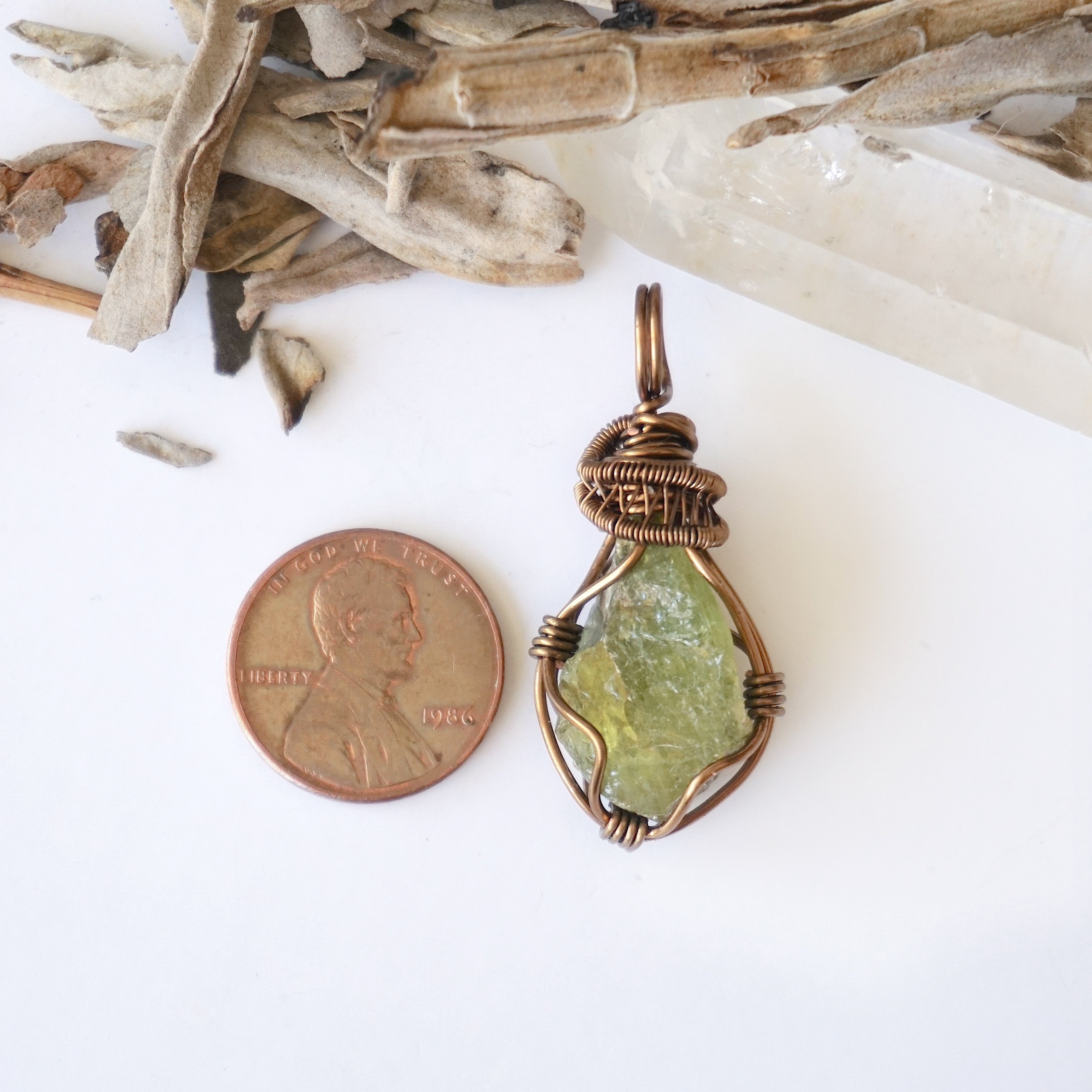 Raw Peridot Necklace in Antique Bronze - Natural Gemstone Jewelry for Women, Boho Chic Style | Perfect for Everyday Wear, Gift Giving & Special Occasions
