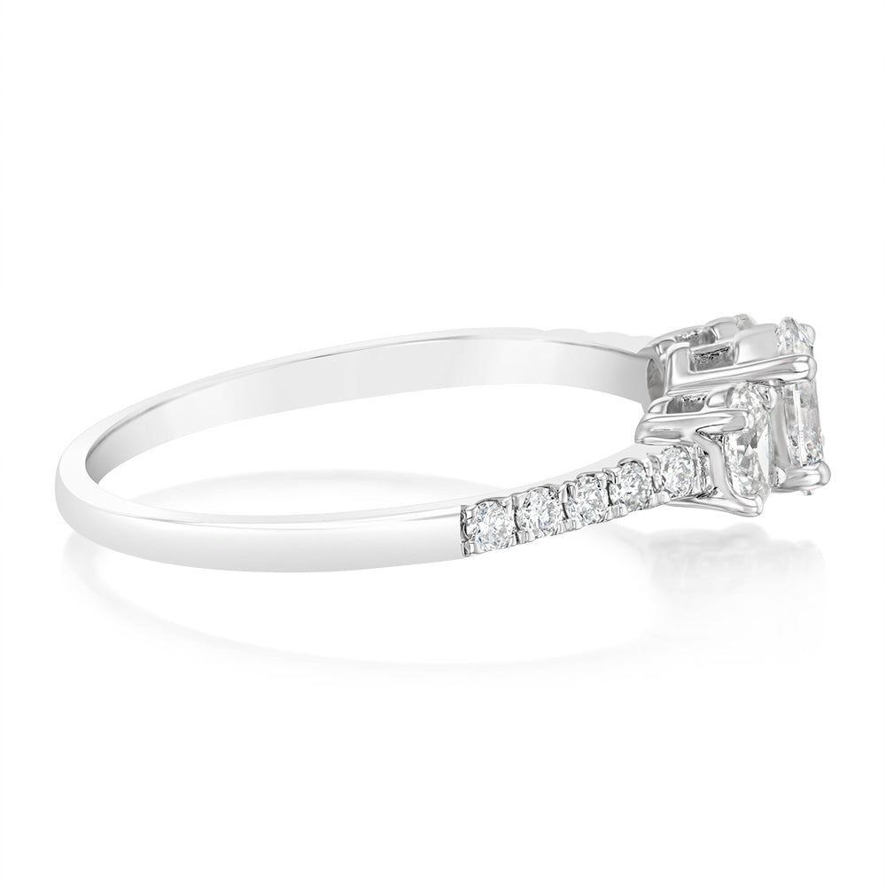 18ct White Gold 0.6 Carat Diamond Solitaire Engagement Ring - Perfect for Proposals, Anniversaries & Special Occasions