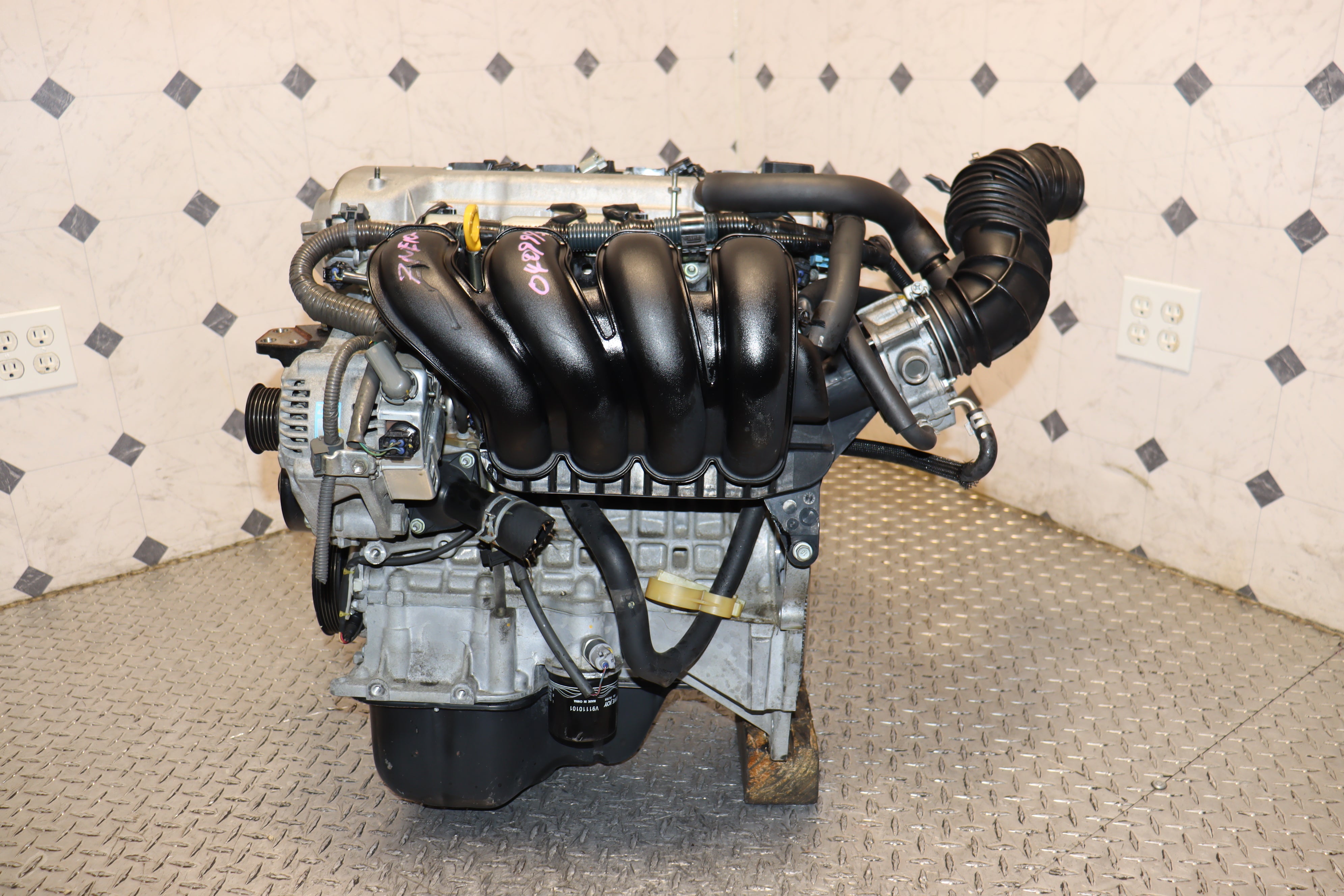 JDM 1ZZ 1.8L 4Cylinder Engine for 2000-2008 Toyota Corolla, Celica, Matrix XRS & Vibe - High Performance Replacement Engine for Smooth Driving & Daily Commute
