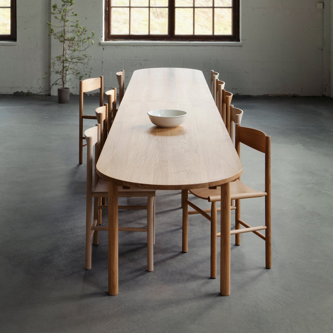 Stylish Oval Dining Table - Modern & Durable for Home, Kitchen, or Office | Perfect for Family Gatherings & Dinner Parties