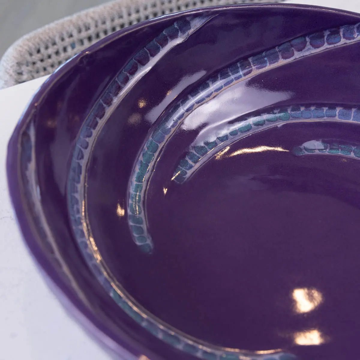 XXL Stoneware Serving Bowl - Grooved Dark Earthy Purple Decorative Bowl for Kitchen & Dining | Alchemy Collection | Perfect for Salads, Fruits, Centerpieces & Home Decor