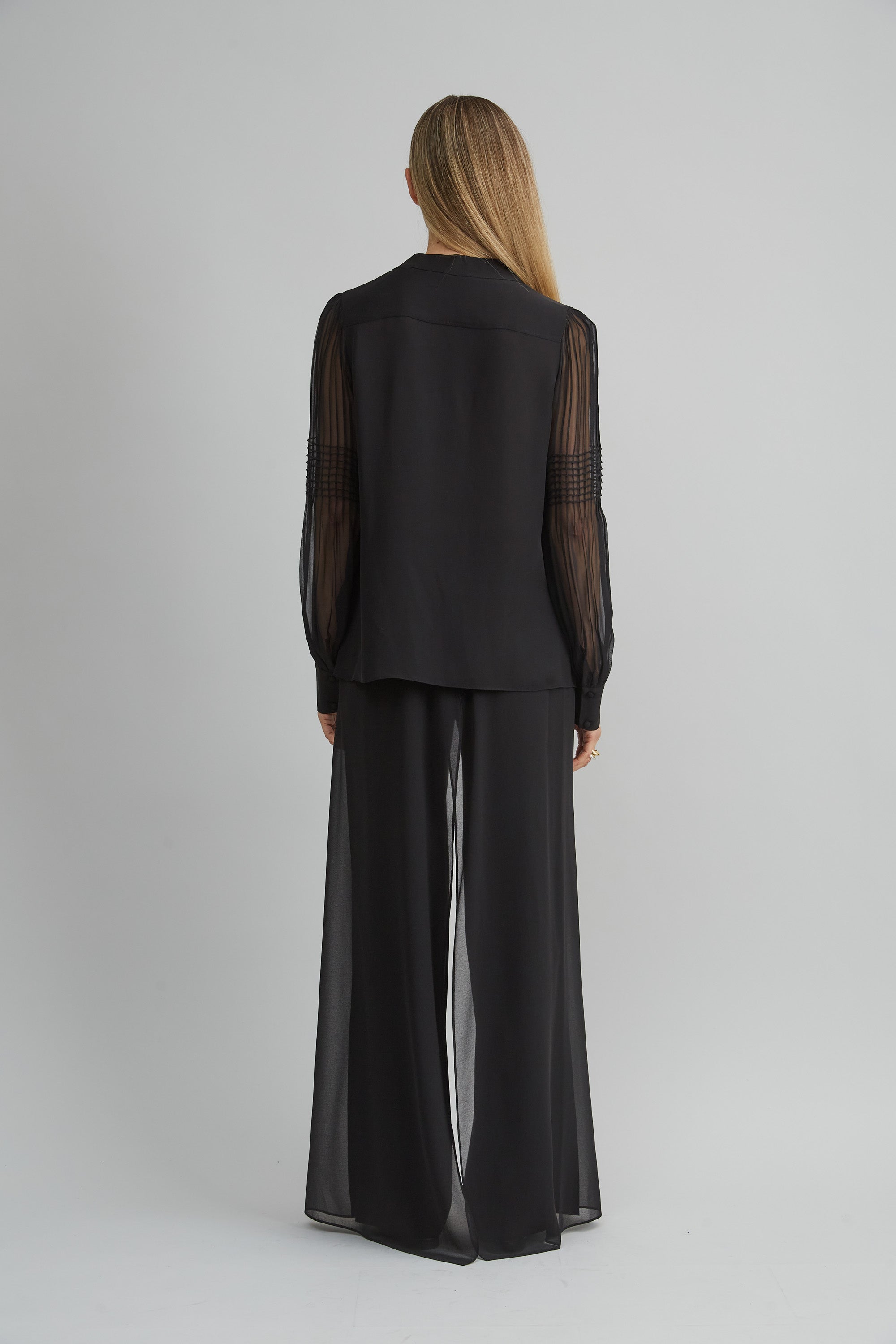 Elegant Chiffon Button Down Shirt for Women - Flowy Blouse with Long Sleeves - Perfect for Office, Date Night & Spring Outfits