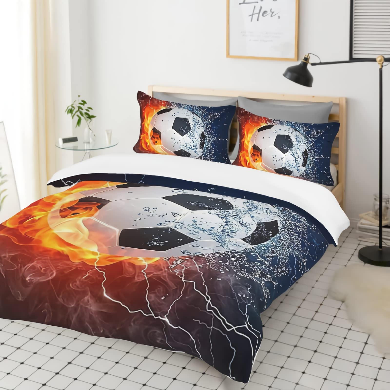 GREDBH Soft Lightweight Down Alternative Quilt - Football/Soccer Theme Bedding Set for Boys, Girls, Teens & Adults (King/Queen Size, 1 Quilt + 2 Pillowcases) - All Season Comfort - Perfect for Kids' Rooms, Dorm Decor, Sports Fans & Gift Giving