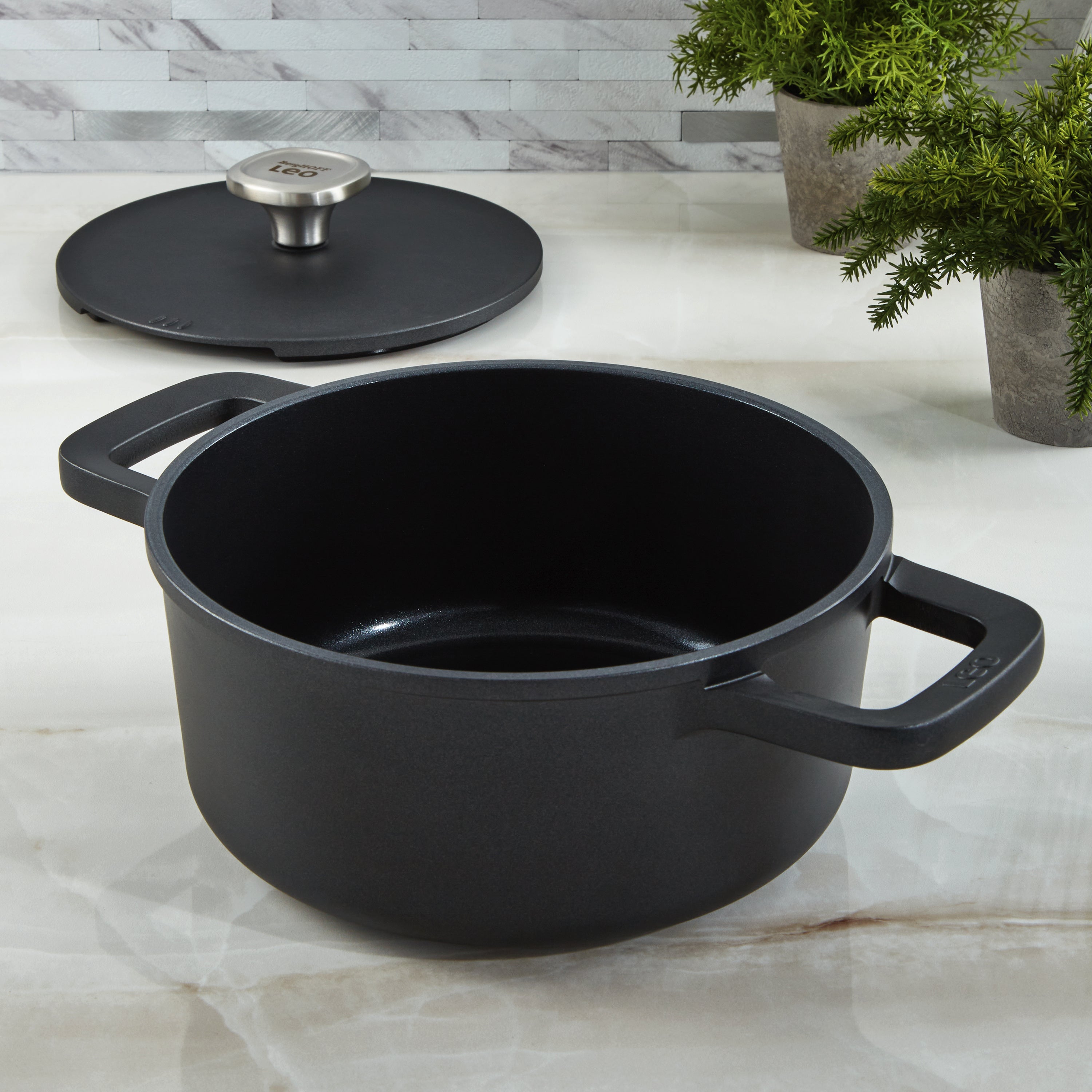 BergHOFF Leo Phantom Nonstick Ceramic 8-Inch Stockpot 2.7 Quart with Lid - Eco-Friendly Recycled Material - Perfect for Soups, Stews & Pasta Cooking