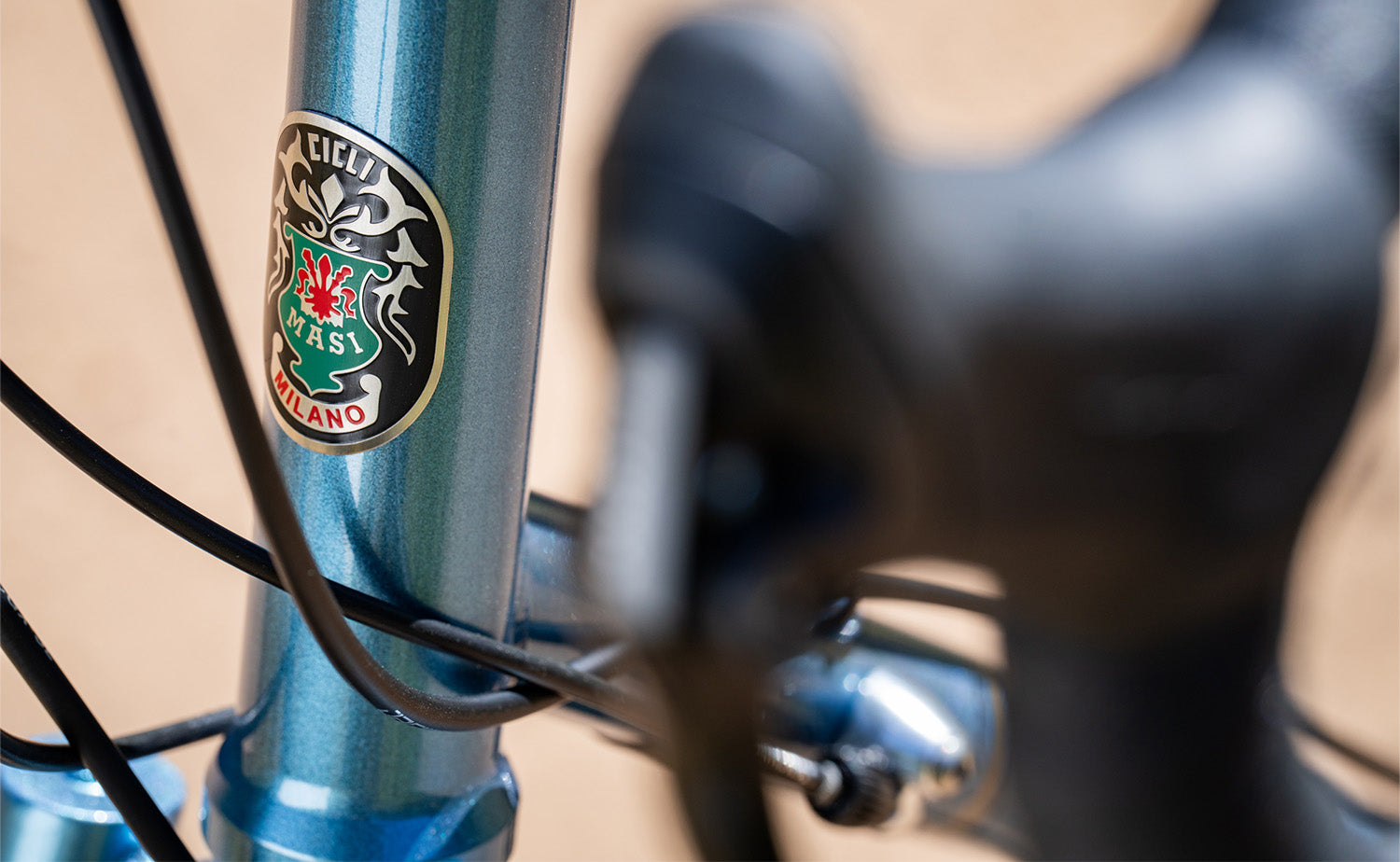 Masi Giramondo 700c Adventure Road Bike - Lightweight Aluminum Frame, Disc Brakes, All-Terrain Tires for Commuting, Touring & Off-Road Cycling