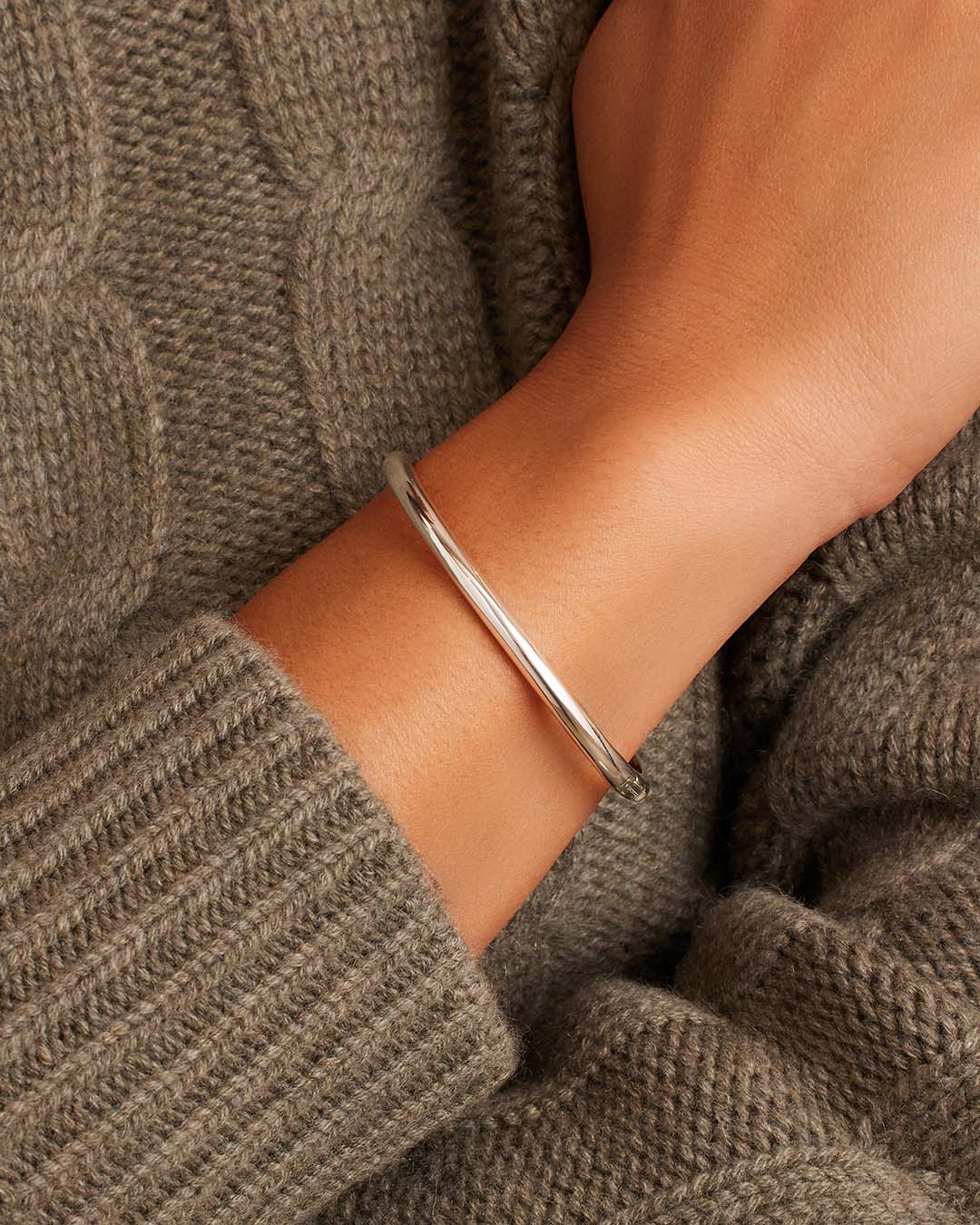 Paseo Cuff Bracelet - Elegant Adjustable Bangle for Women - Perfect for Casual Wear, Office & Special Occasions