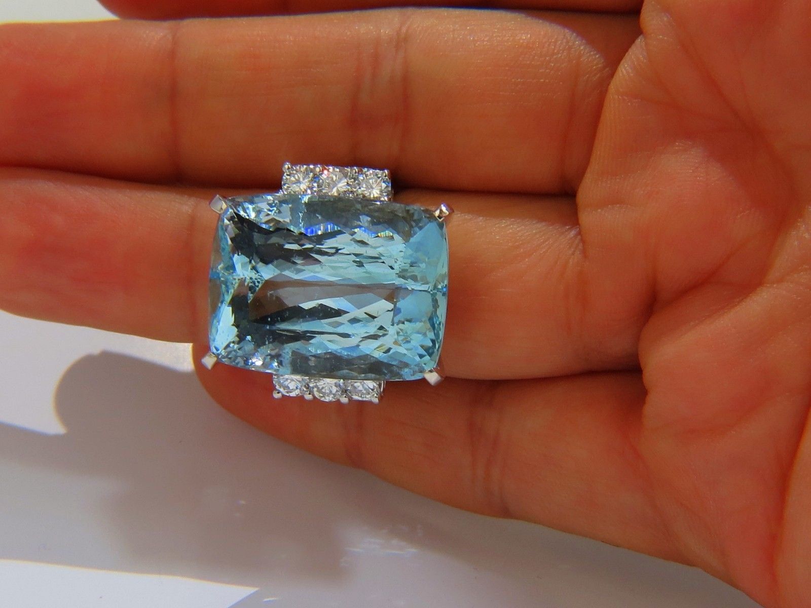39.10ct GIA Certified Natural Cushion Cut Aquamarine Diamond Ring in 14kt White Gold - Vivid Aqua Blue Gemstone for Engagement, Wedding & Special Occasions