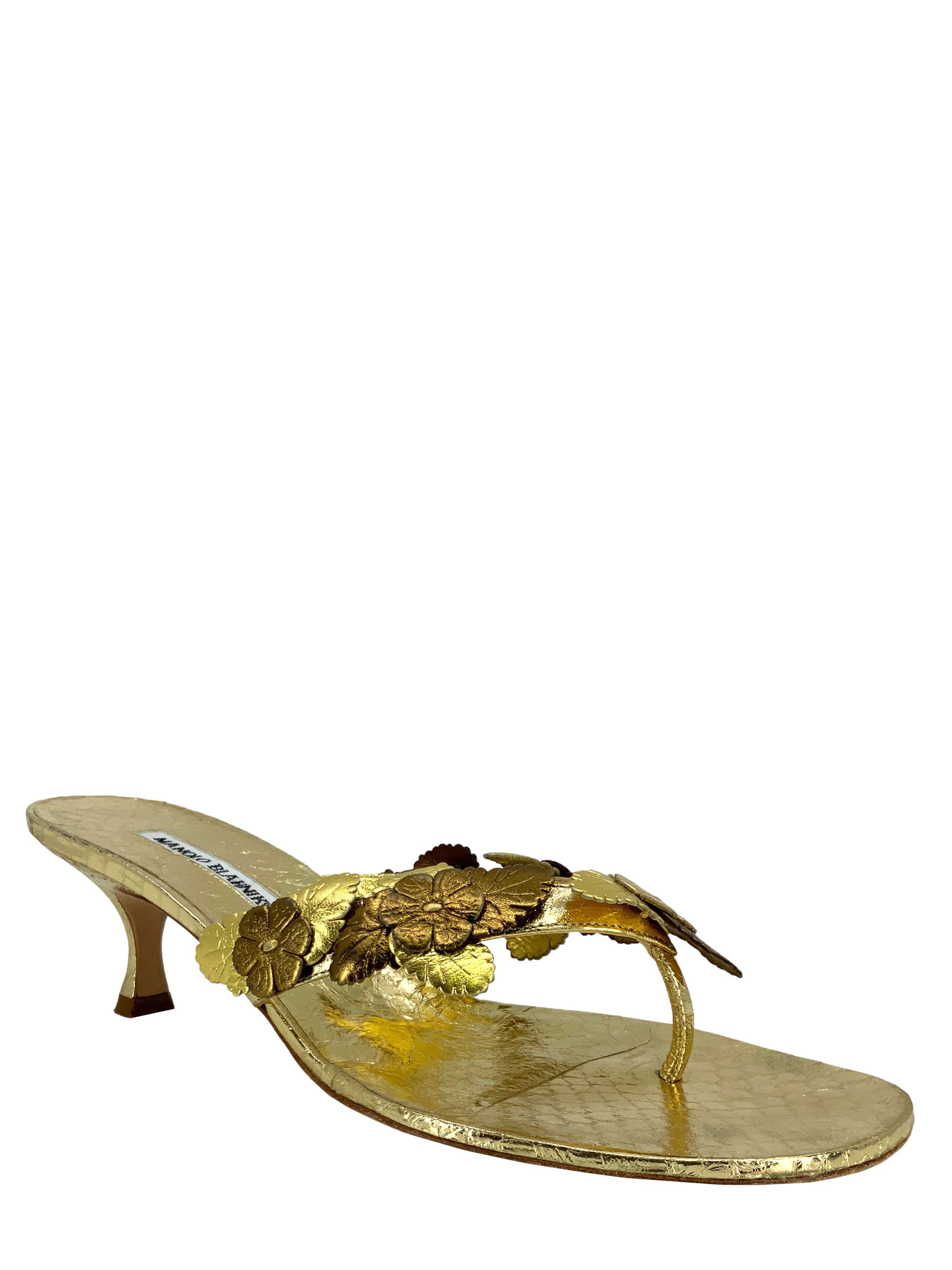 MANOLO BLAHNIK Flower Applique Thong Sandals for Women Size 11 | Elegant Summer Beach Wedding Party Flip Flops