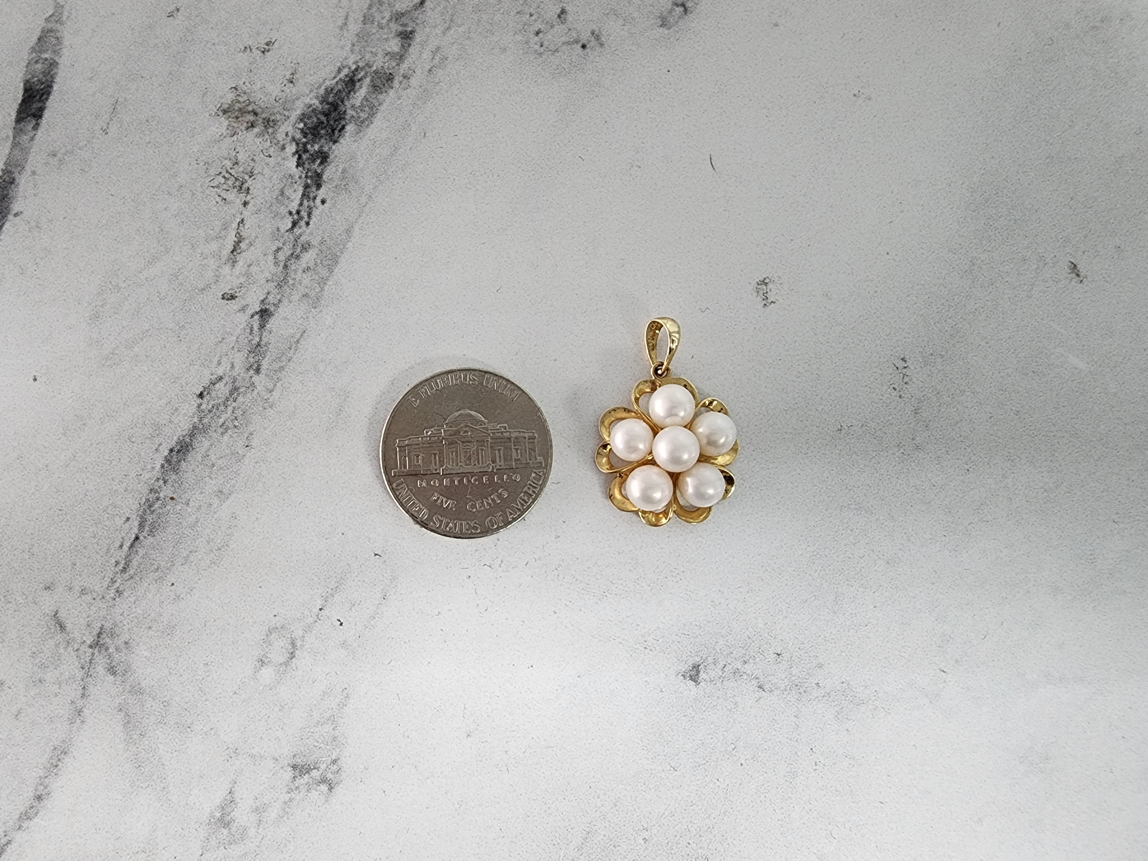 Elegant Freshwater Pearl Flower Cluster Necklace for Women - Perfect for Weddings, Parties & Special Occasions