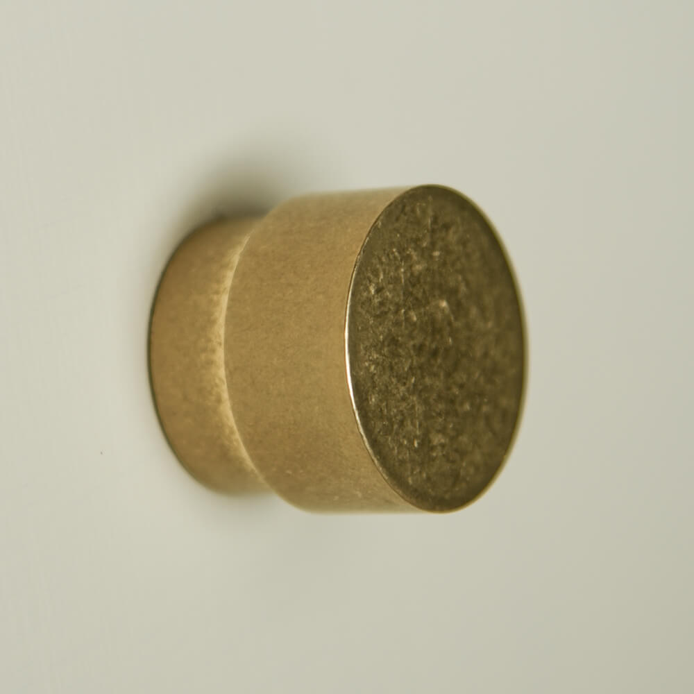 Vintage Aged Brass Drum Cabinet Knob - Antique Style Drawer Pulls for Kitchen, Bathroom & Furniture - Perfect for DIY Home Decor and Cabinet Hardware Upgrade