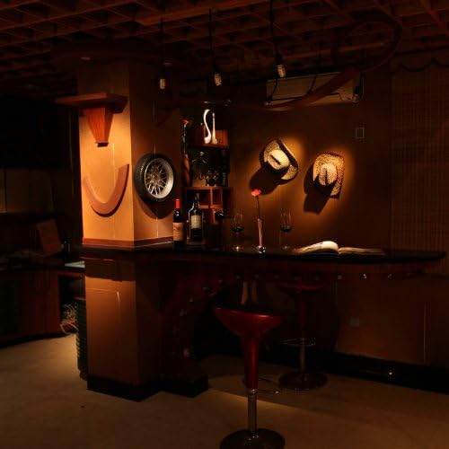 Art Museum LED Track Lighting - Adjustable Focus Spotlight for Gallery & Exhibition Display - Perfect for Highlighting Artwork, Photos & Decor