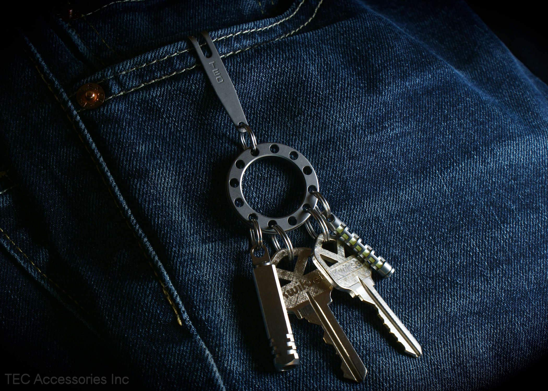 UFO-MS Titanium Keychain Organizer - 12 Hole Compact Key Holder for Everyday Carry, Custom Keyring, Pocket Key Keeper, Perfect for Home, Office, and Outdoor Adventures