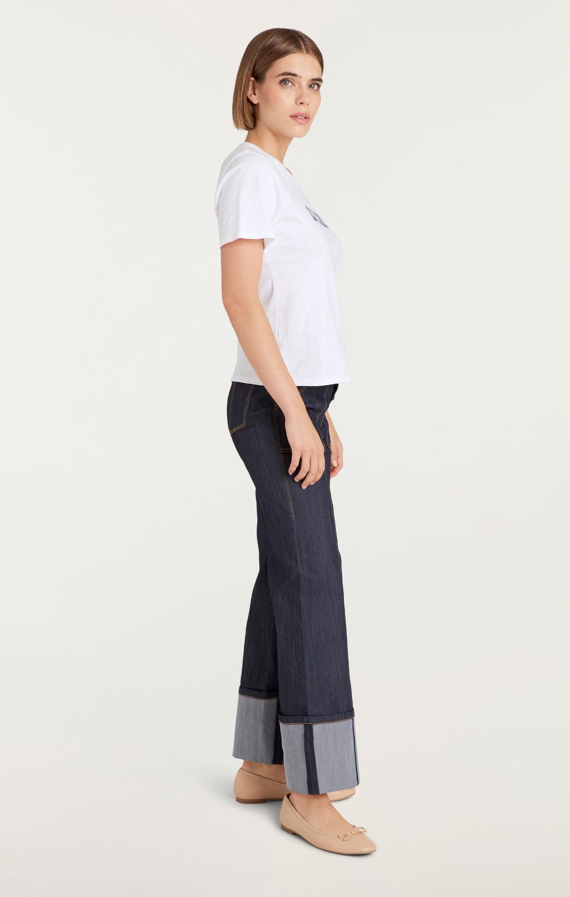 Cinq A Sept Le Chic Shrunken Tee - Stylish Women's Cropped T-Shirt for Casual Outfits & Night Out Looks