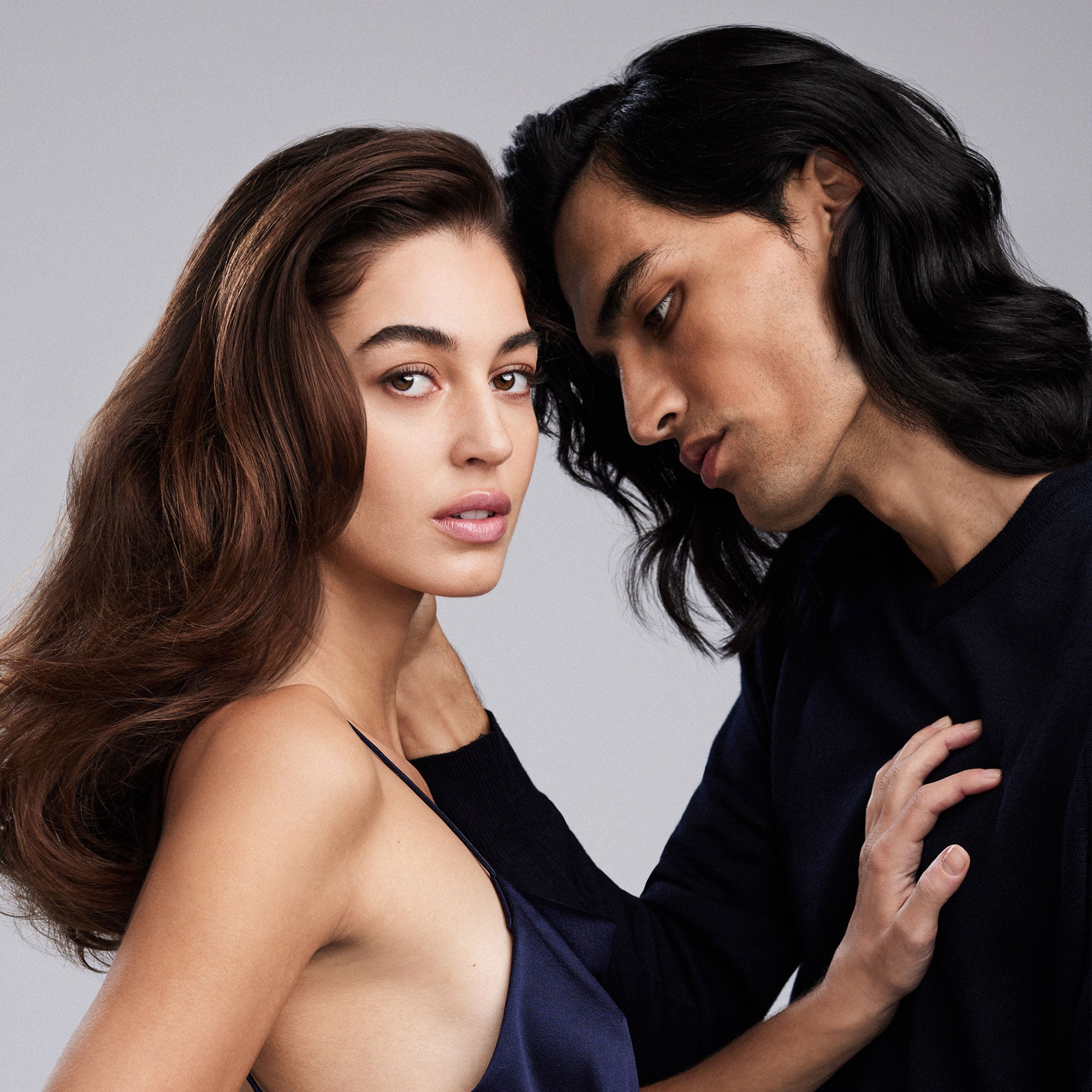 Best Essential Shampoo for Healthy Hair - Natural & Organic Hair Care for Men & Women - Perfect for Daily Use at Home & Salon