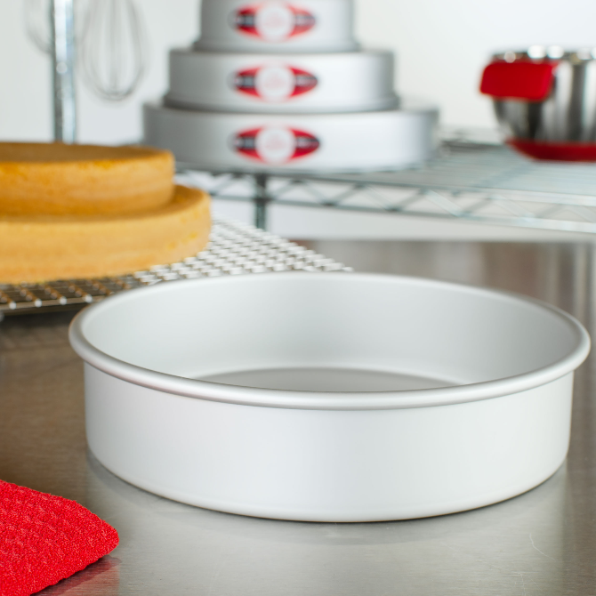 Fat Daddio's Pro Series 2-Inch Height Round Cake Pan - Professional Baking for Cakes, Cupcakes & Desserts - Perfect for Home Bakers & Pastry Chefs