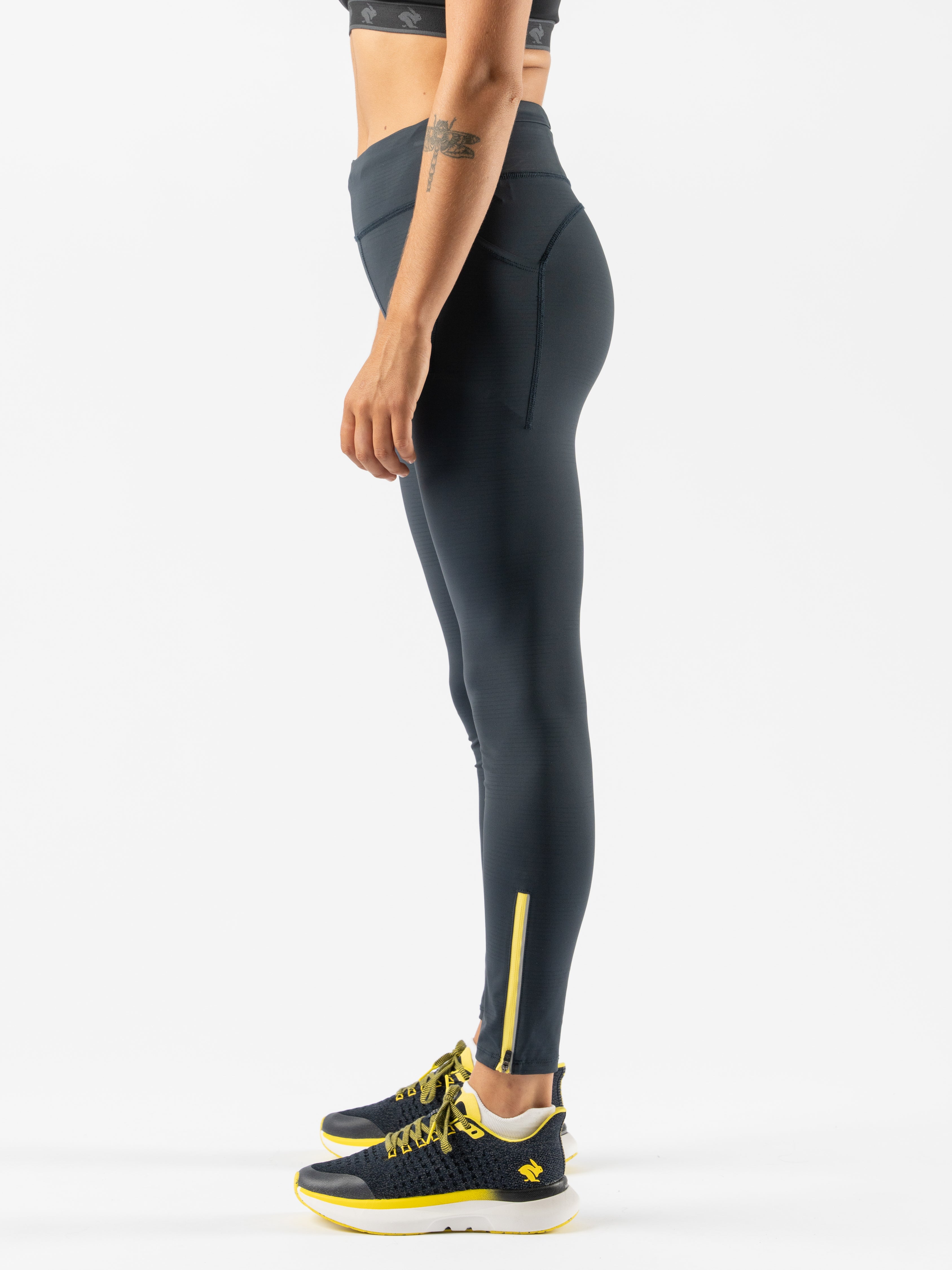 High-Performance Low Light Speed Tights for Running & Workouts - Breathable Compression Leggings for Women & Men - Ideal for Night Jogging, Gym Training & Outdoor Activities