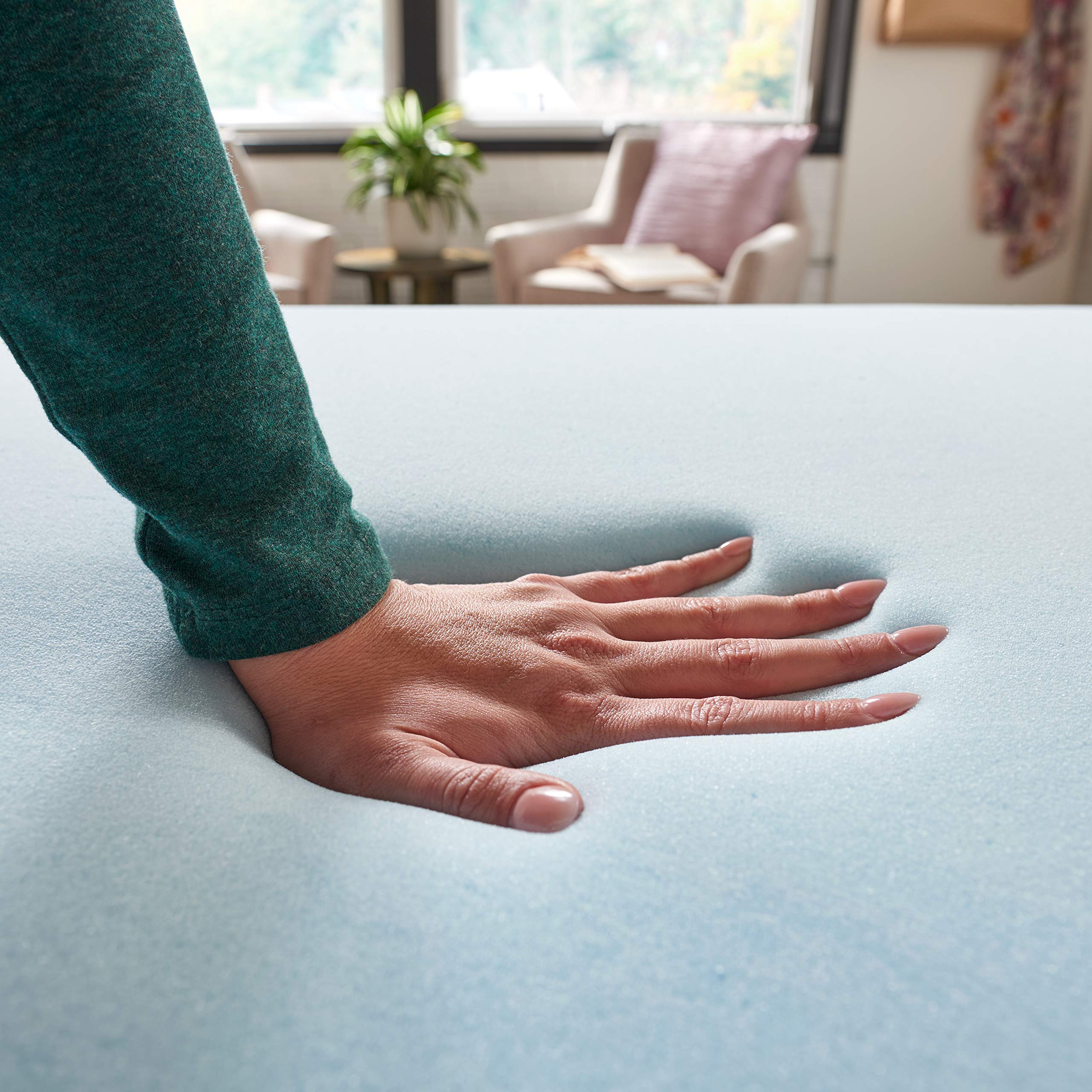 Sealy TrueForm 2 Inch Twin XL Memory Foam Mattress Topper with Gel Infused Technology - Body Contouring Support & Cooling Moisture Wicking Fabric - Perfect for Hot Sleepers & Pressure Relief - Blue - Ideal for Dorm Beds, Guest Rooms & Home Comfort Upgrade