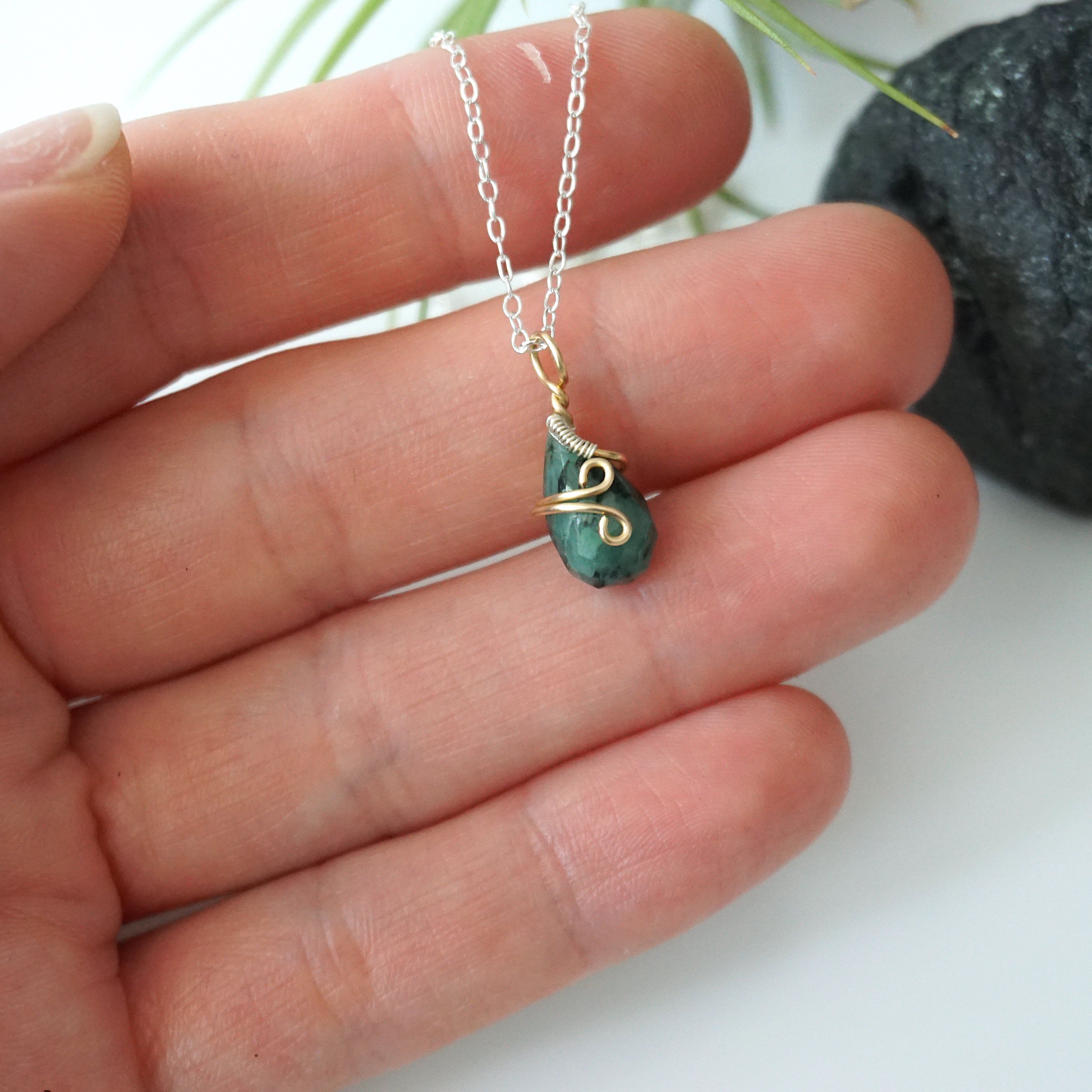 14K Gold Filled Raw Emerald Charm Necklace for Women - Elegant Sterling Silver Pendant Jewelry Gift for Birthday, Anniversary & Special Occasions