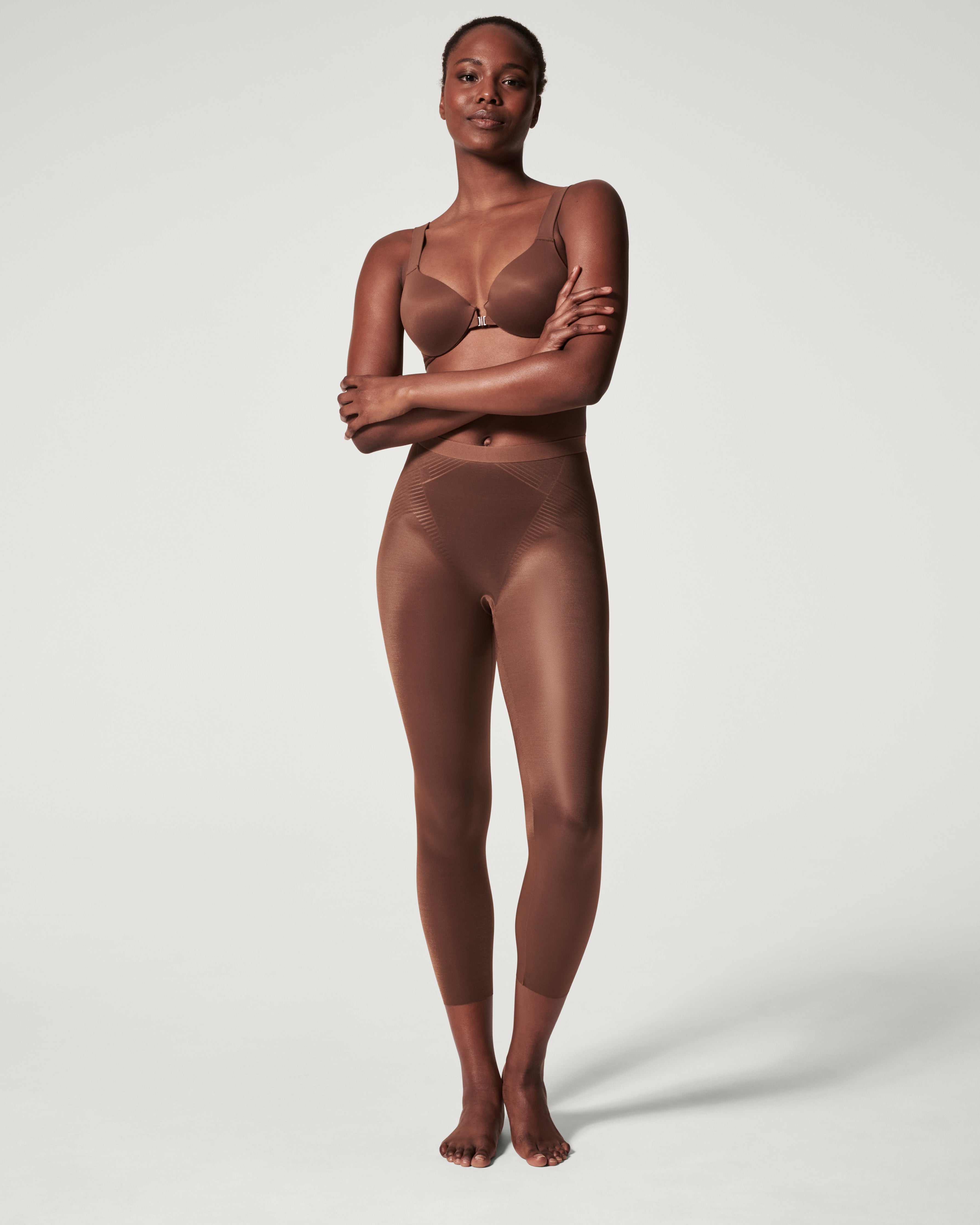 SPANX Shapewear Invisible Capri Leggings for Women - Tummy Control & Slimming - Perfect for Work, Travel & Everyday Wear