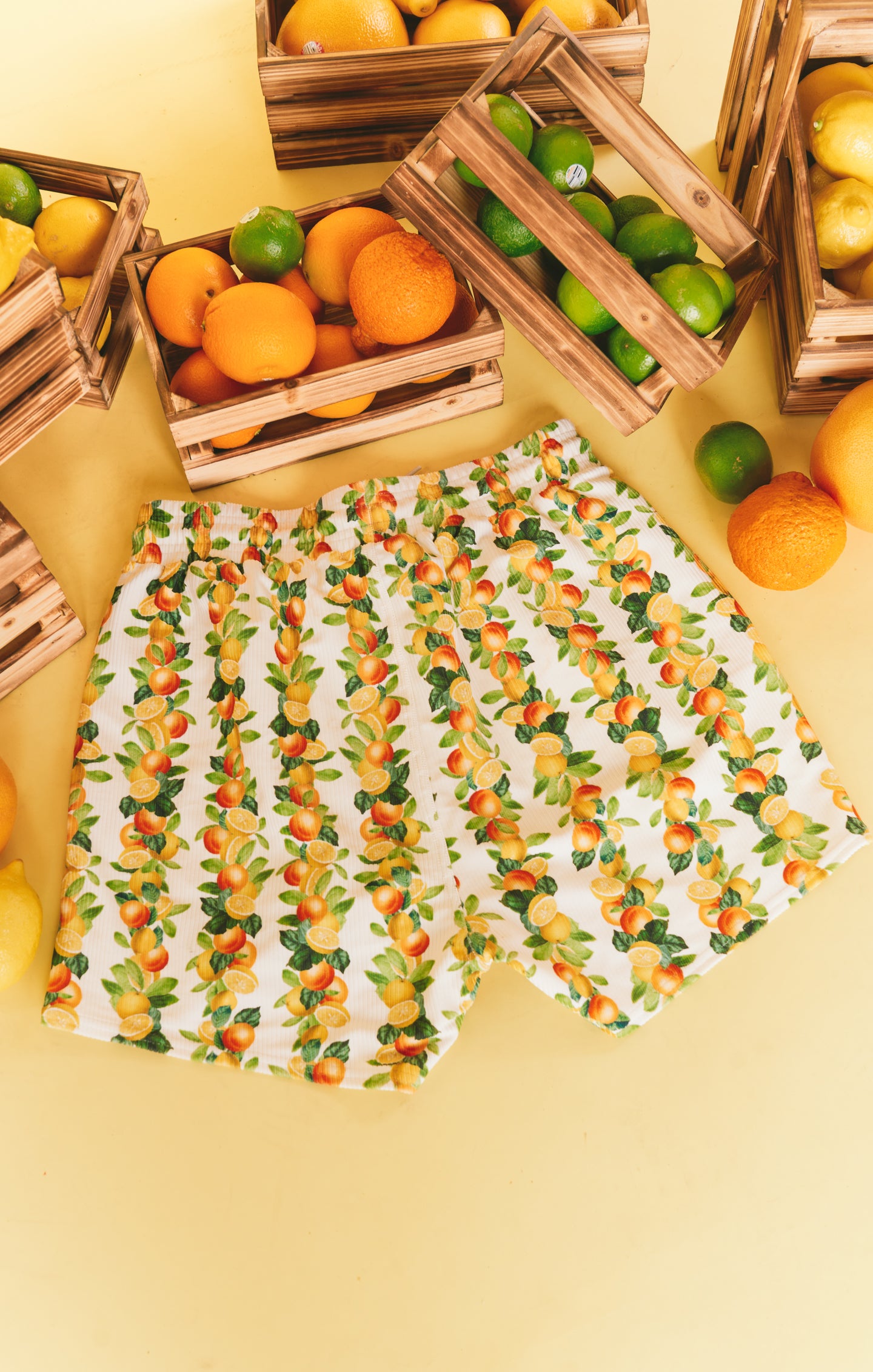 Men's Swim Trunks - Citrus Print Swimwear for Beach & Pool | Quick-Dry Comfortable Swim Shorts for Summer Vacation & Water Sports