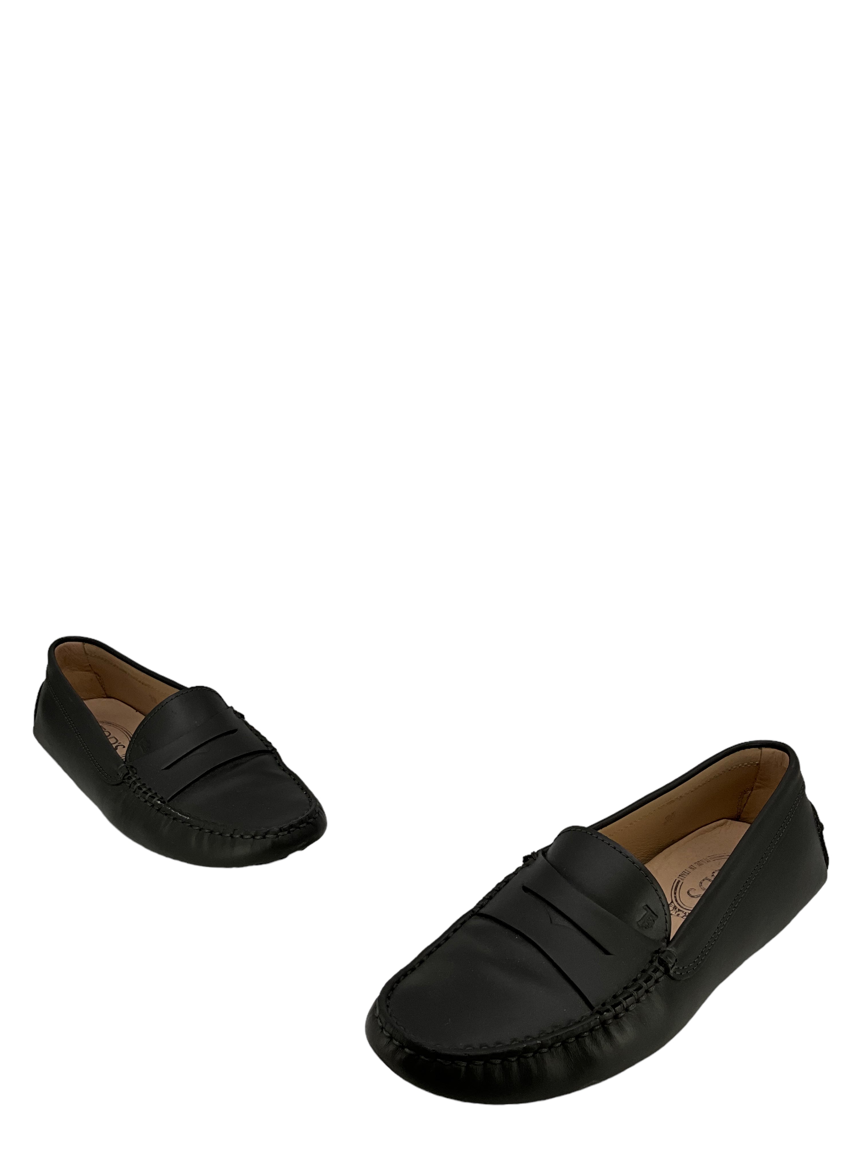Tod's Gray Leather Driving Shoes for Men Size 8 - Comfortable Loafers for Casual Wear & Business Travel