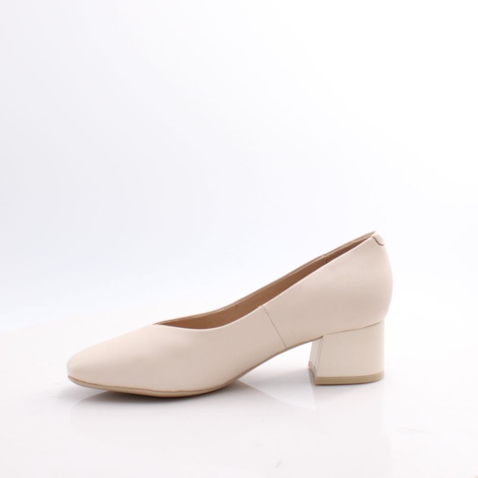 22118 CAPRICE 25 - Premium Quality Women's Fashion Shoes for Casual Wear & Everyday Comfort