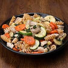 Gourmet Kitchn Birds Eye Garlic Chicken Frozen Meal - Pack of 2 (58 oz Each) with Pasta, Chicken & Vegetables - Quick 5-Minute Dinner - Perfect for Busy Weeknights, Family Meals & Office Lunches