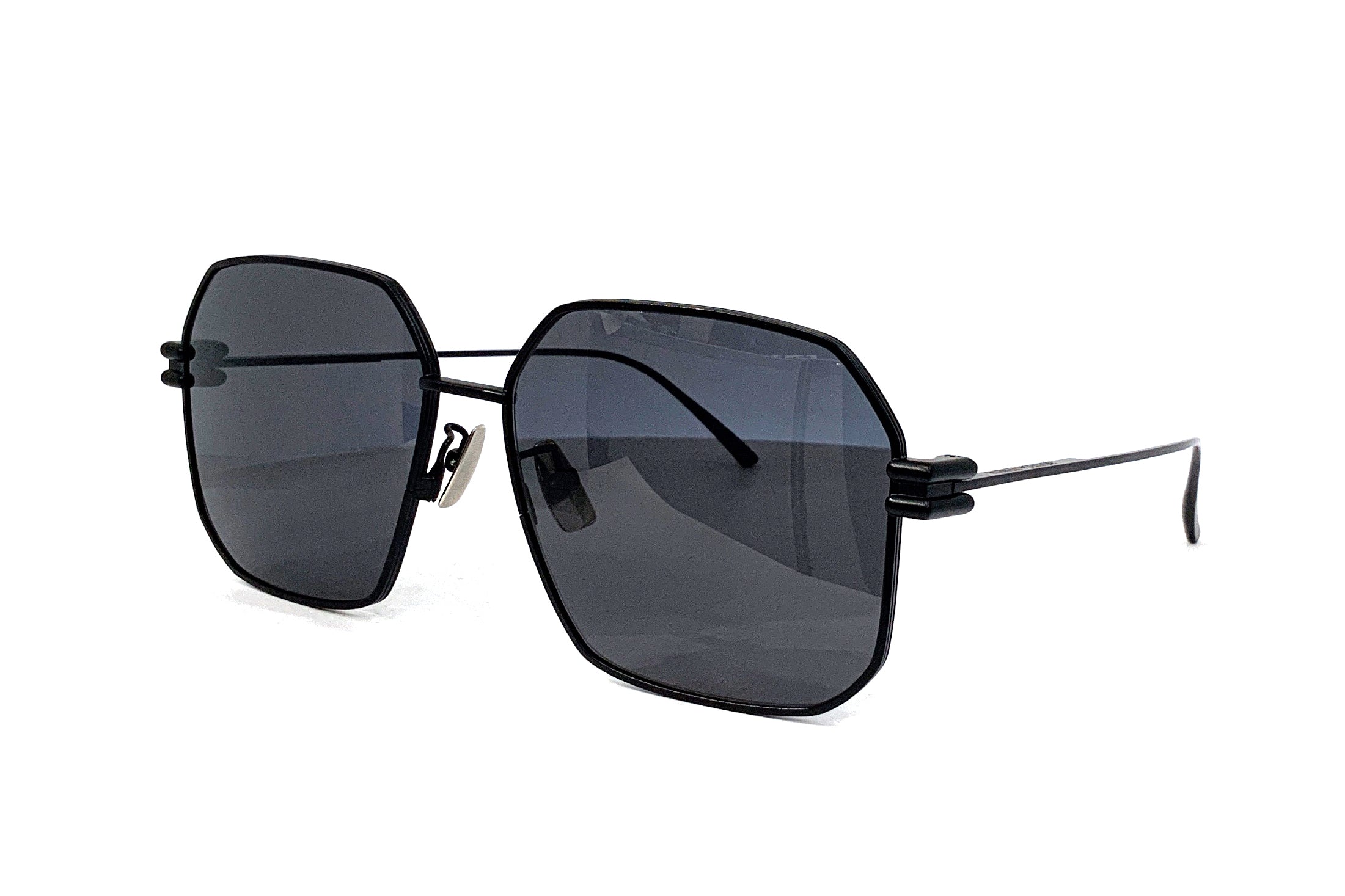 Bottega Veneta BV1047S (001) Sunglasses - Luxury Polarized UV Protection for Men & Women | Perfect for Travel, Driving & Outdoor Activities