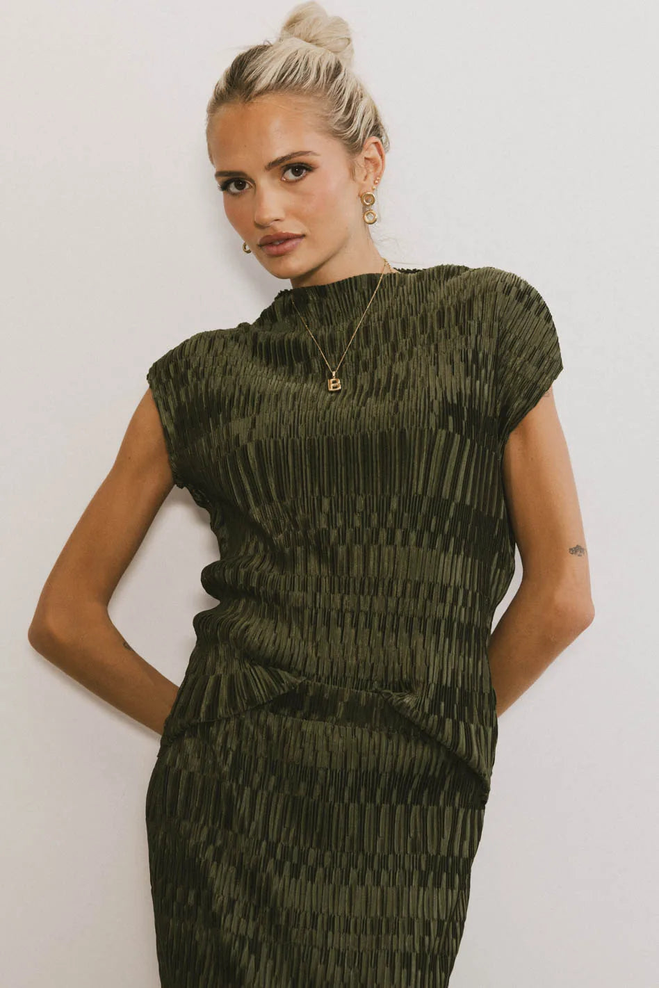 Dream Textured Top in Dark Moss - Women's Boho Chic Blouse for Casual & Evening Wear - FINAL SALE
