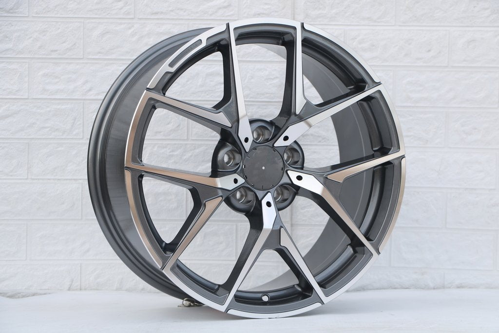 18-Inch Spoke Style Alloy Wheels for Mercedes Benz C207 C250 C300 C350 CLA250 E350 GLC300 GLC350 - Perfect Upgrade for Luxury Sedans & SUVs