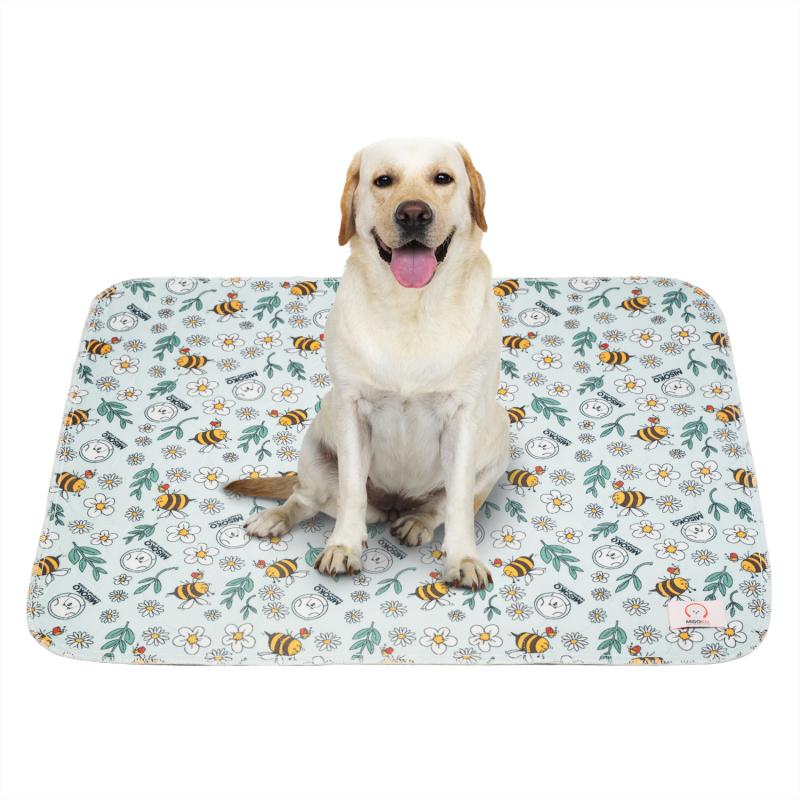 Misoko Reusable Pet Pads - Washable & Absorbent Dog & Cat Pee Pads with Bees Print, Blue Color, 1 Pack - Perfect for Puppy Training, Crate Lining & Travel Use