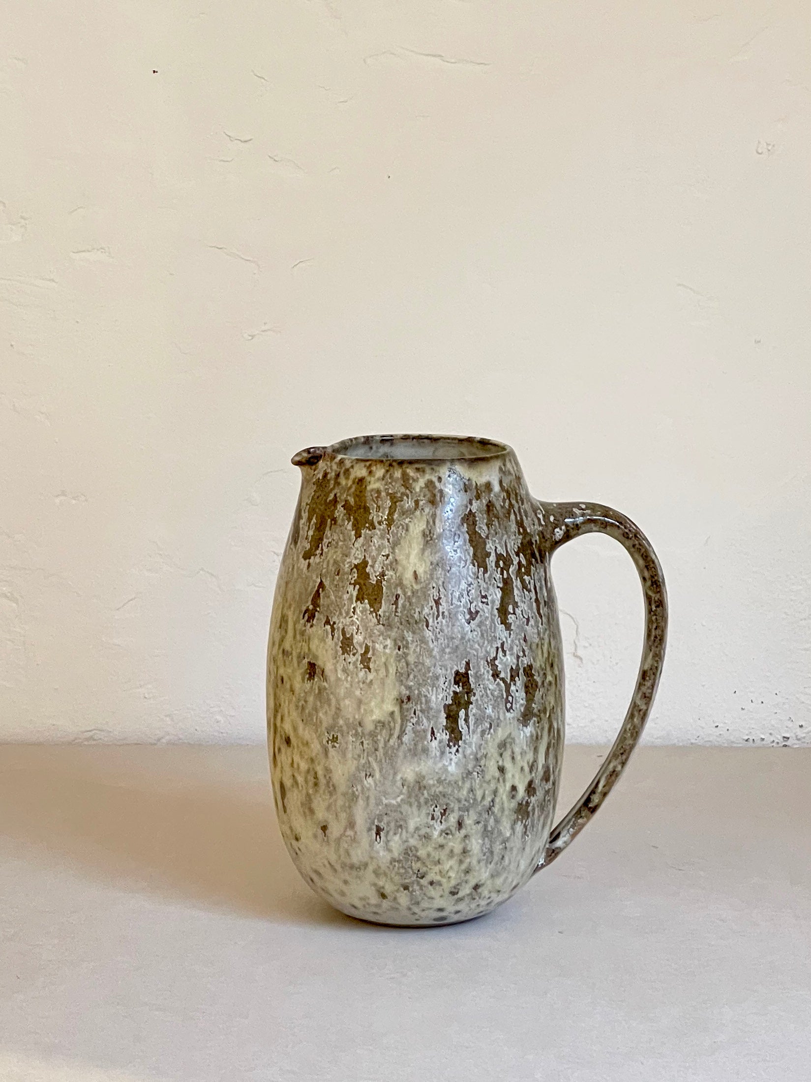 Aage Würtz Premium Glass Jug - Elegant Pitcher for Water, Juice & Cocktails | Perfect for Home, Bar & Restaurant Use