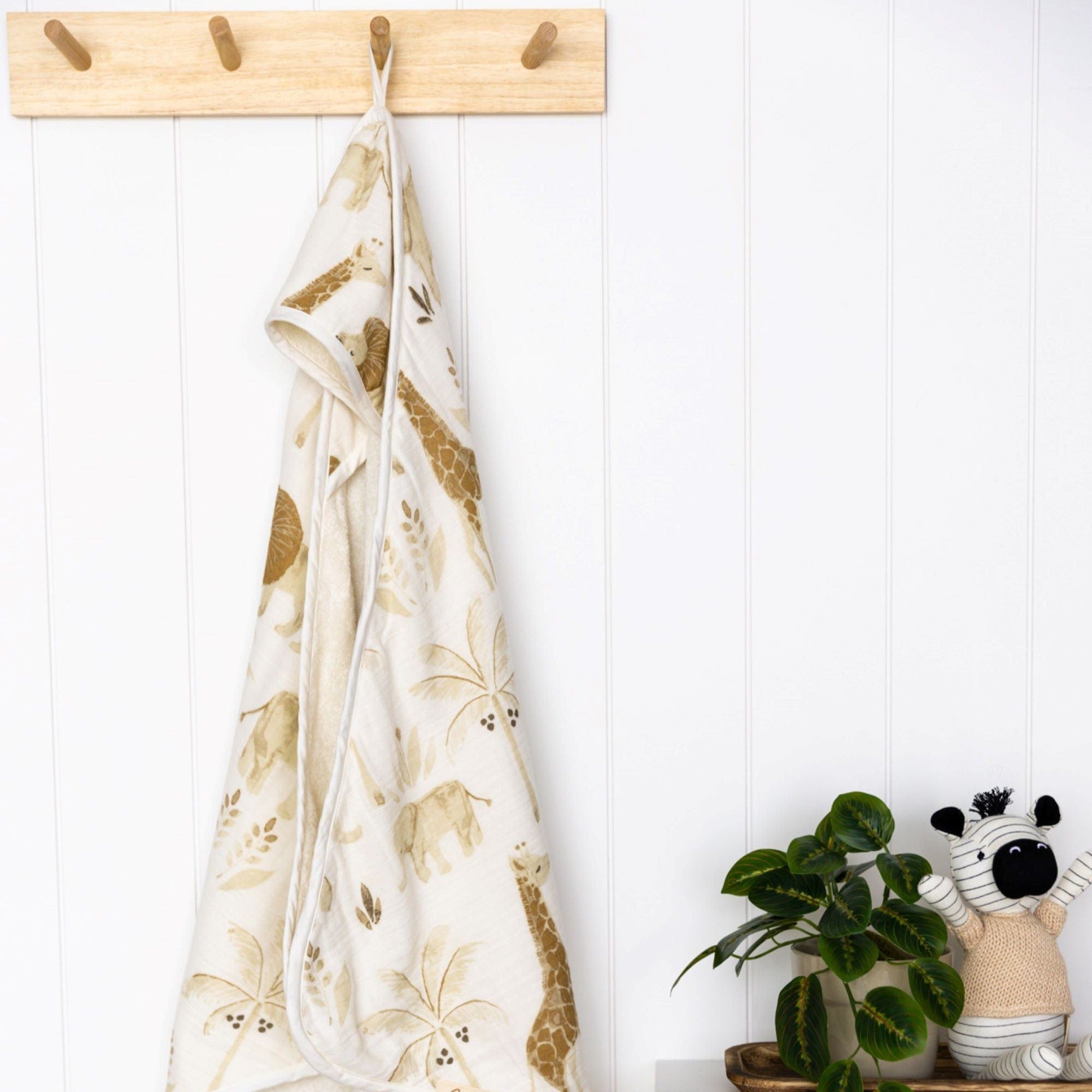 Baby Hooded Tower with Cute Safari Animal Print - Soft & Absorbent Infant Bath Towel for Newborns & Toddlers - Perfect for Bath Time, Swimming & Beach Outings