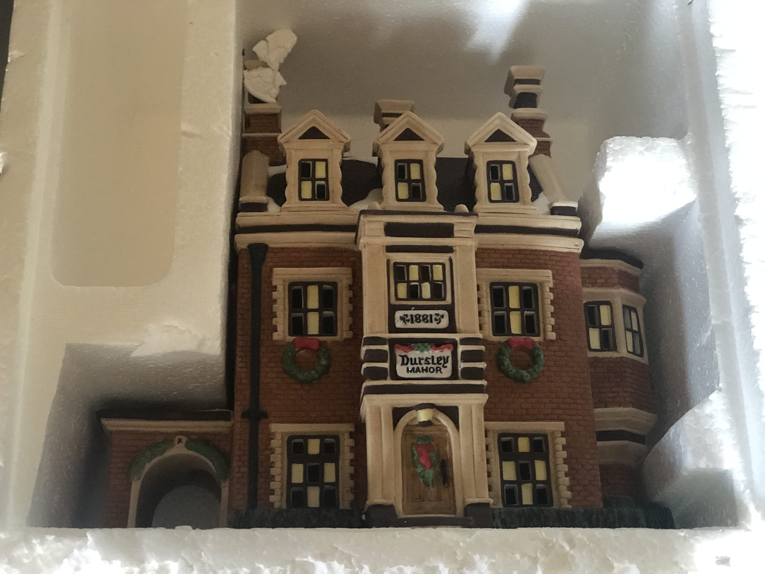Department 56 Dickens Village 'Dursley Manor' Collectible Resin Building with LED Light - Perfect for Christmas Village Displays, Holiday Decor & Dickensian Home Decor