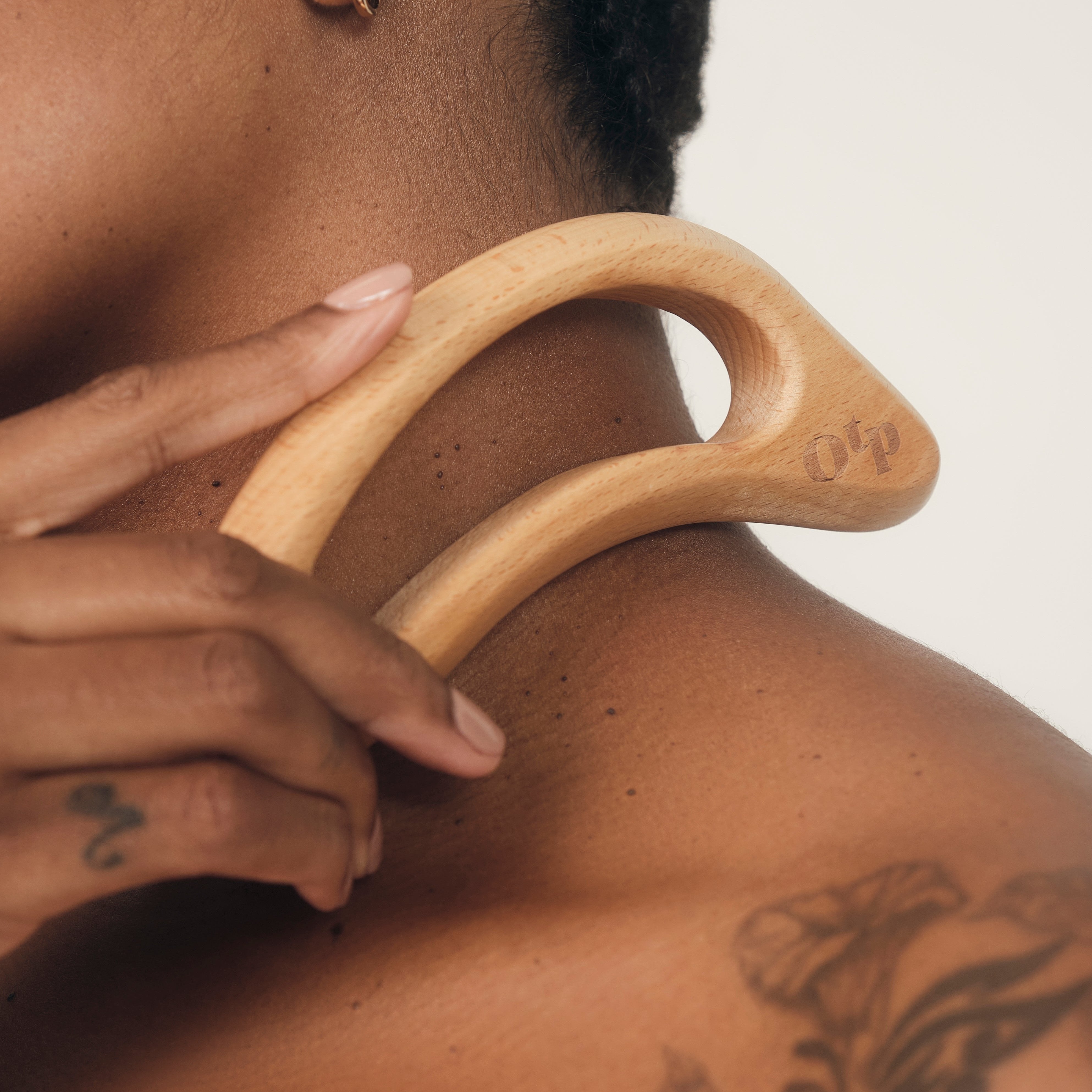 Shape Shifter Massage Tool - Portable & Ergonomic Muscle Relief for Back, Neck & Shoulders - Perfect for Athletes, Office Workers & Home Use